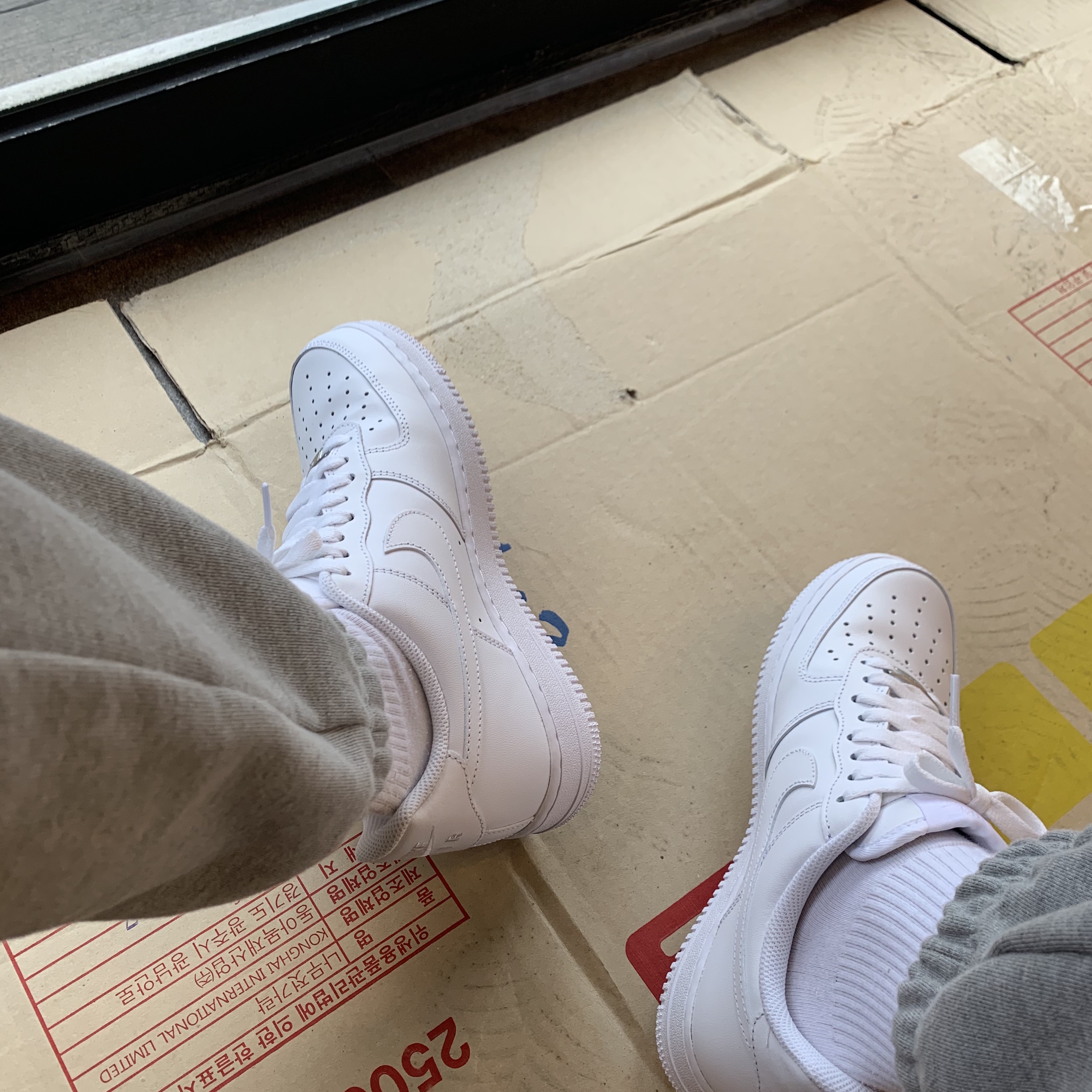 Nike Air Force 1 '07 Low White 착용 스타일