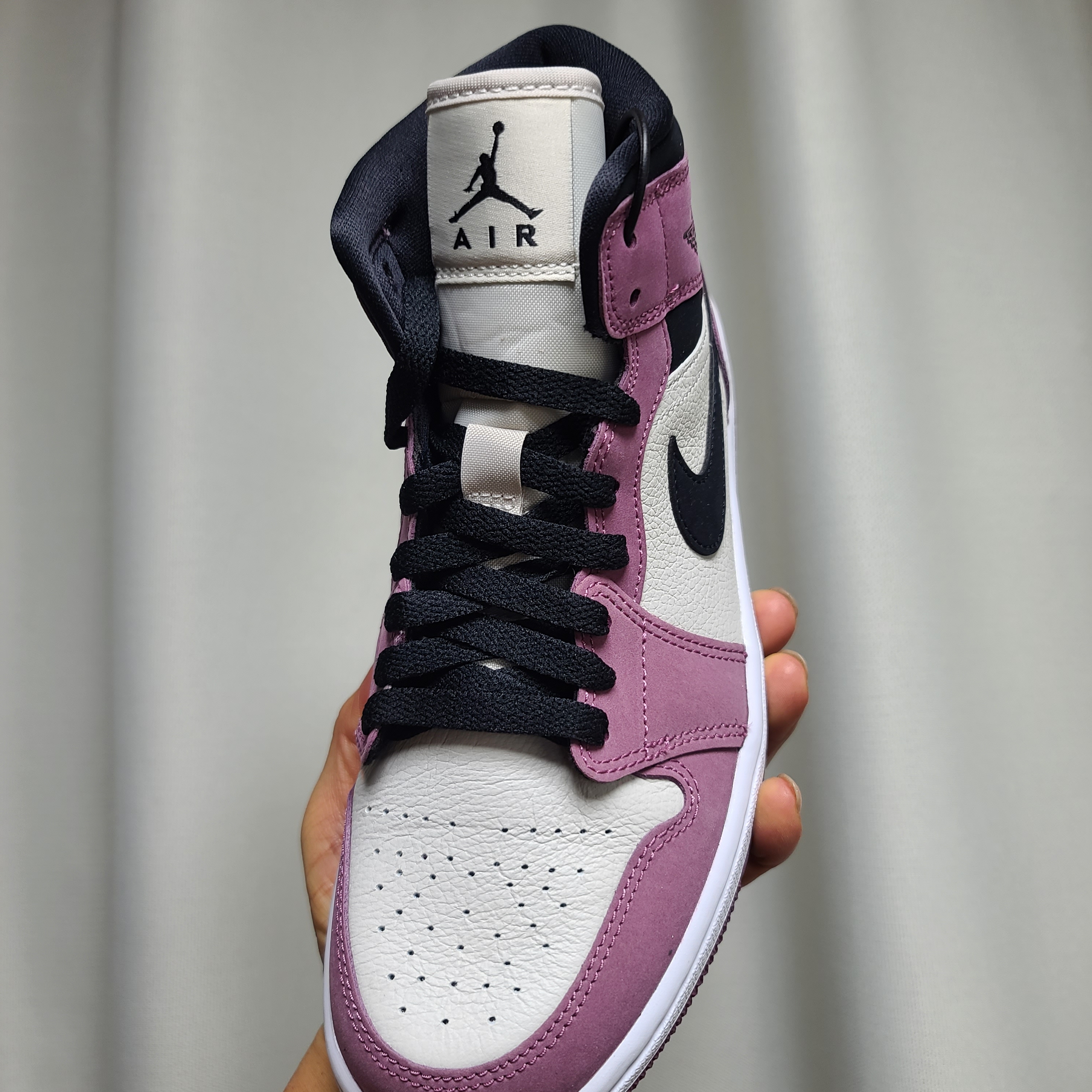 (W) Jordan 1 Mid SE Light Mulberry 착용 스타일 - 3