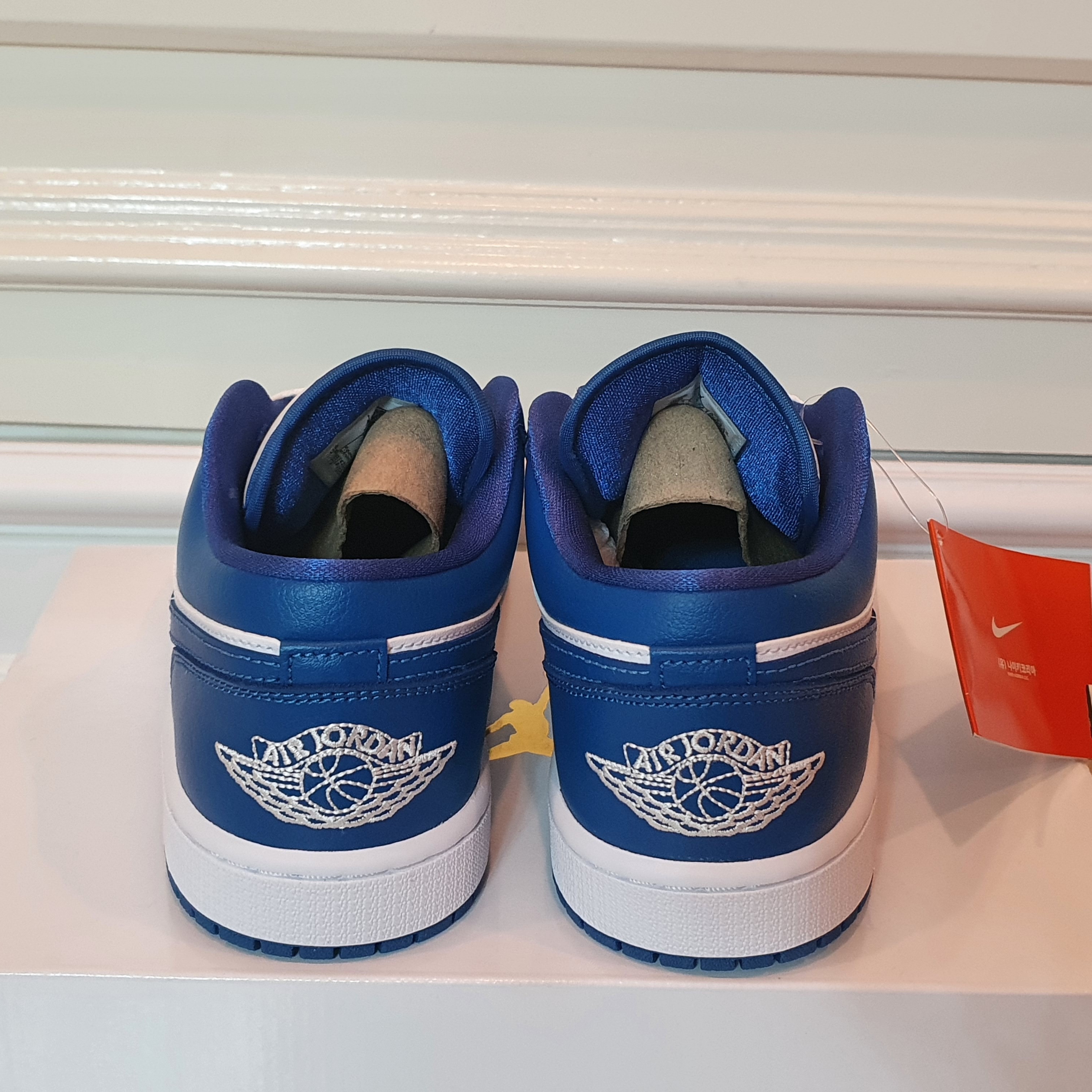 (W) Jordan 1 Low White Dark Marina Blue 착용 스타일 - 4