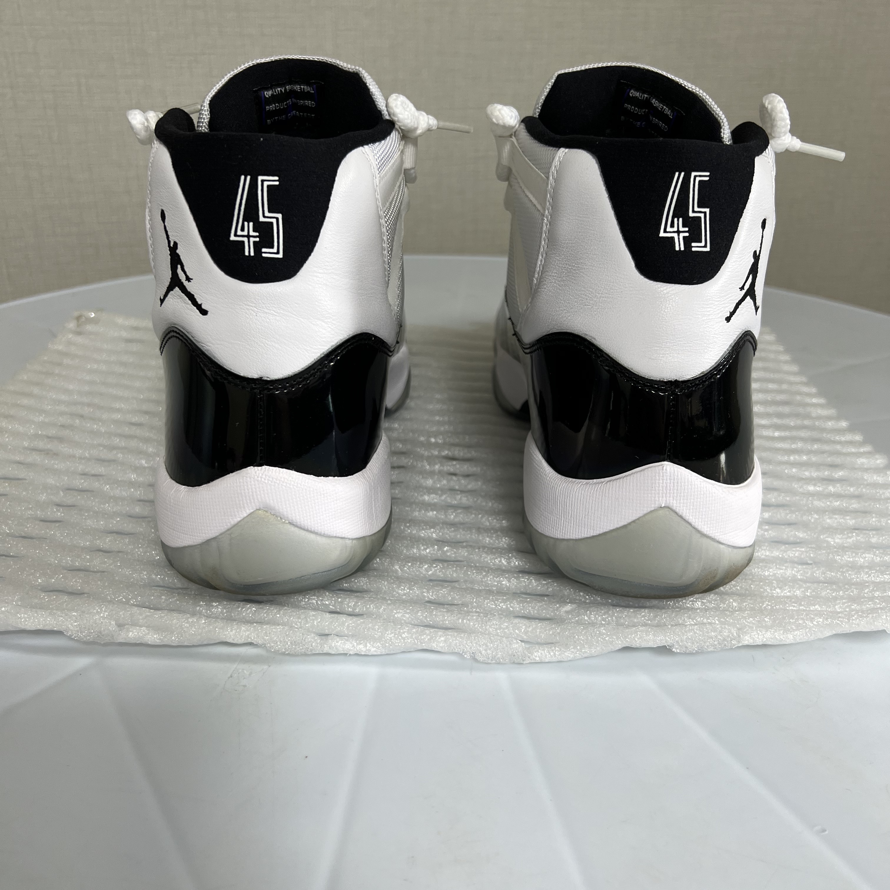 Jordan 11 Retro Concord 2018 착용 스타일 - 4