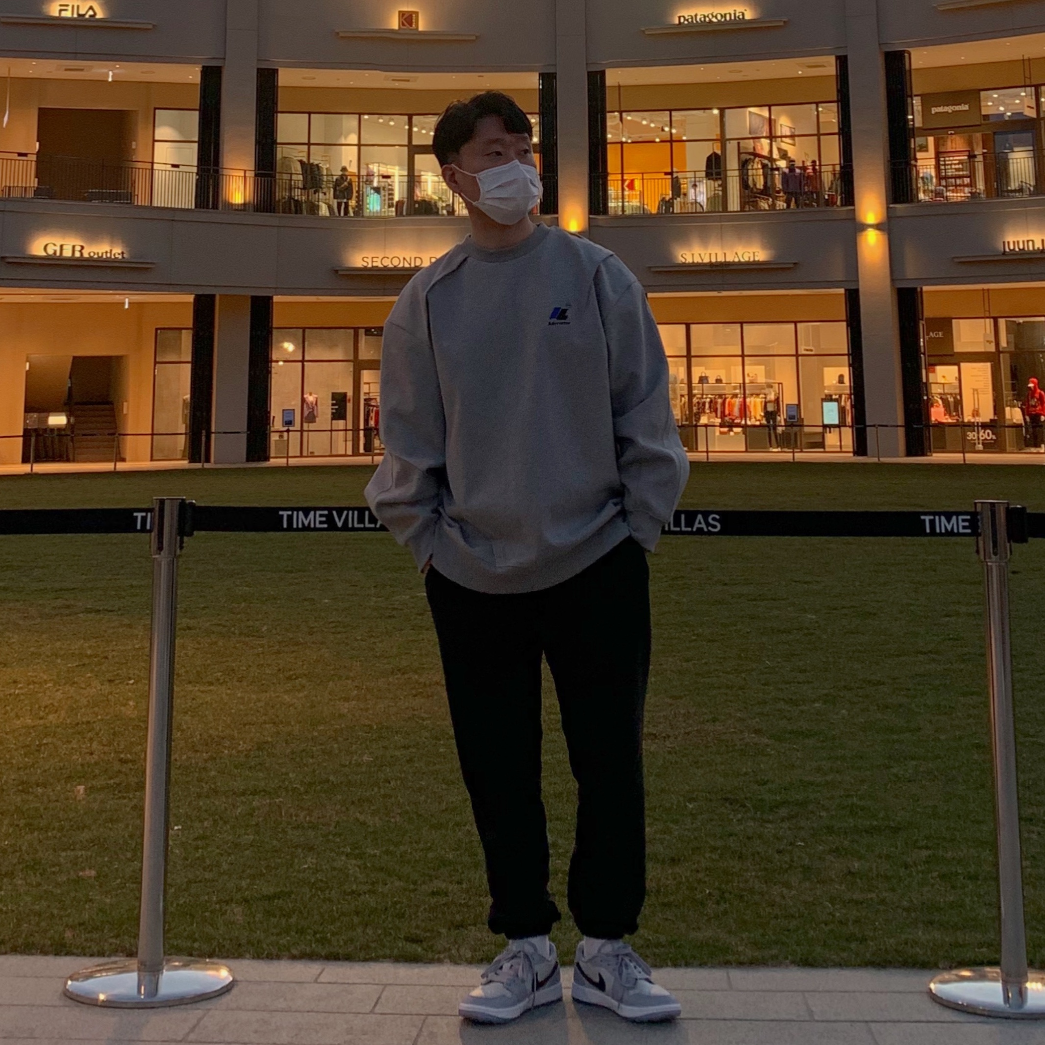 Jordan 1 Low Golf Wolf Grey, Zara x Ader Error Oversize Sweatshirt Grey 착용 스타일