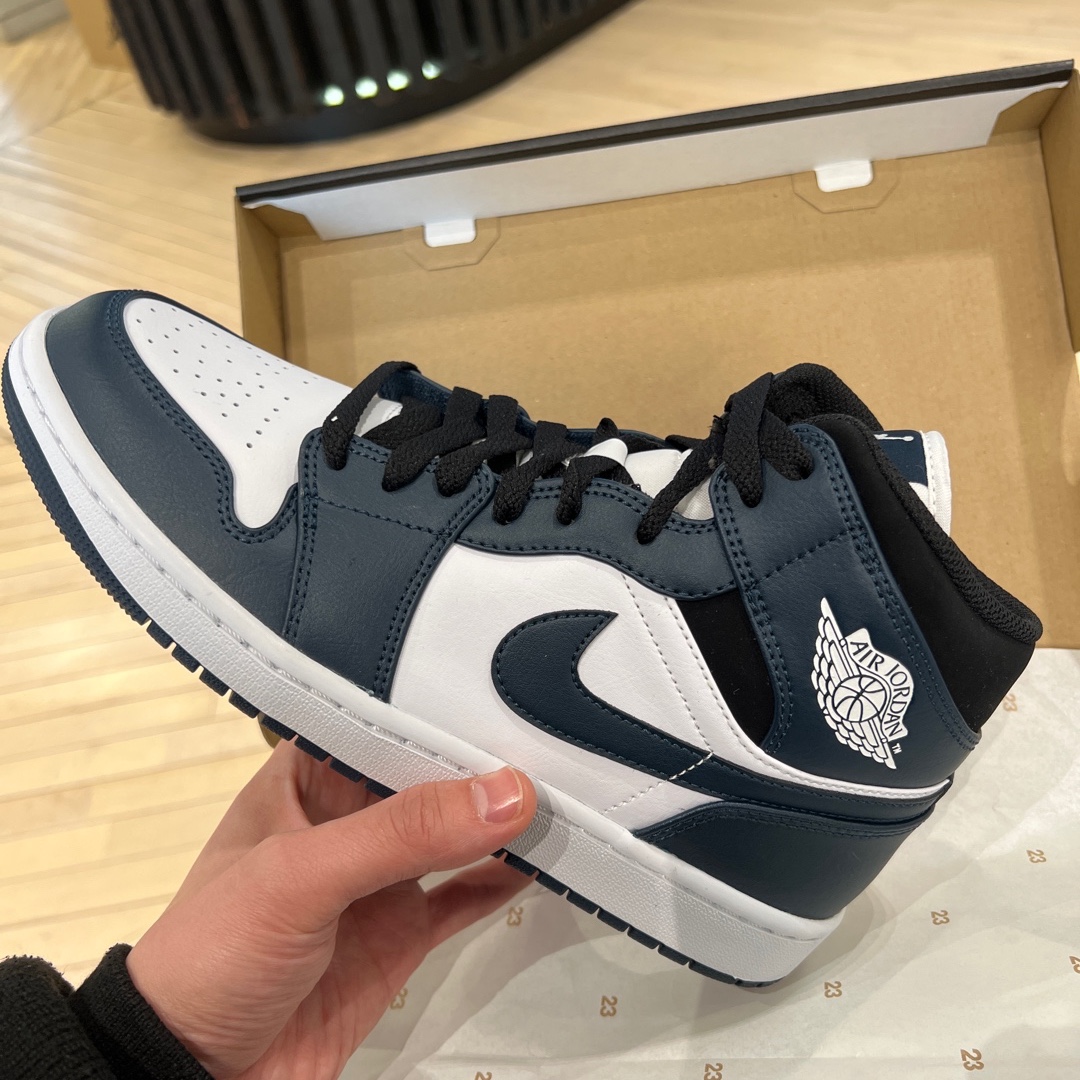Jordan 1 Mid Dark Teal 착용 스타일