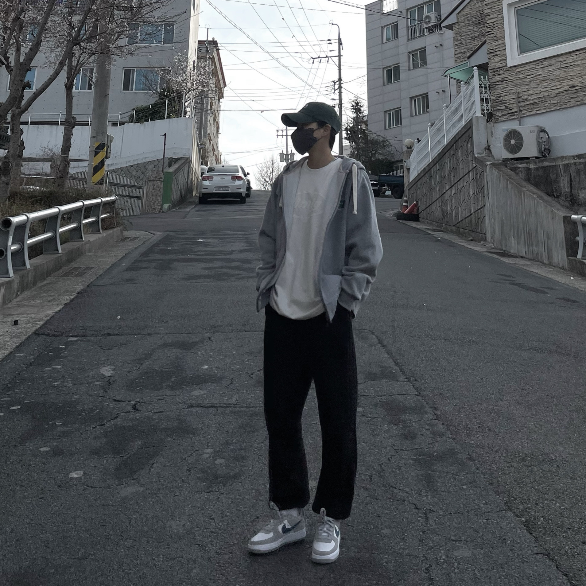 (GS) Nike Air Force 1 LV8 Athletic Club Light Smoke Grey Marina, Stussy Lined Nylon Low Pro Cap Green 착용 스타일