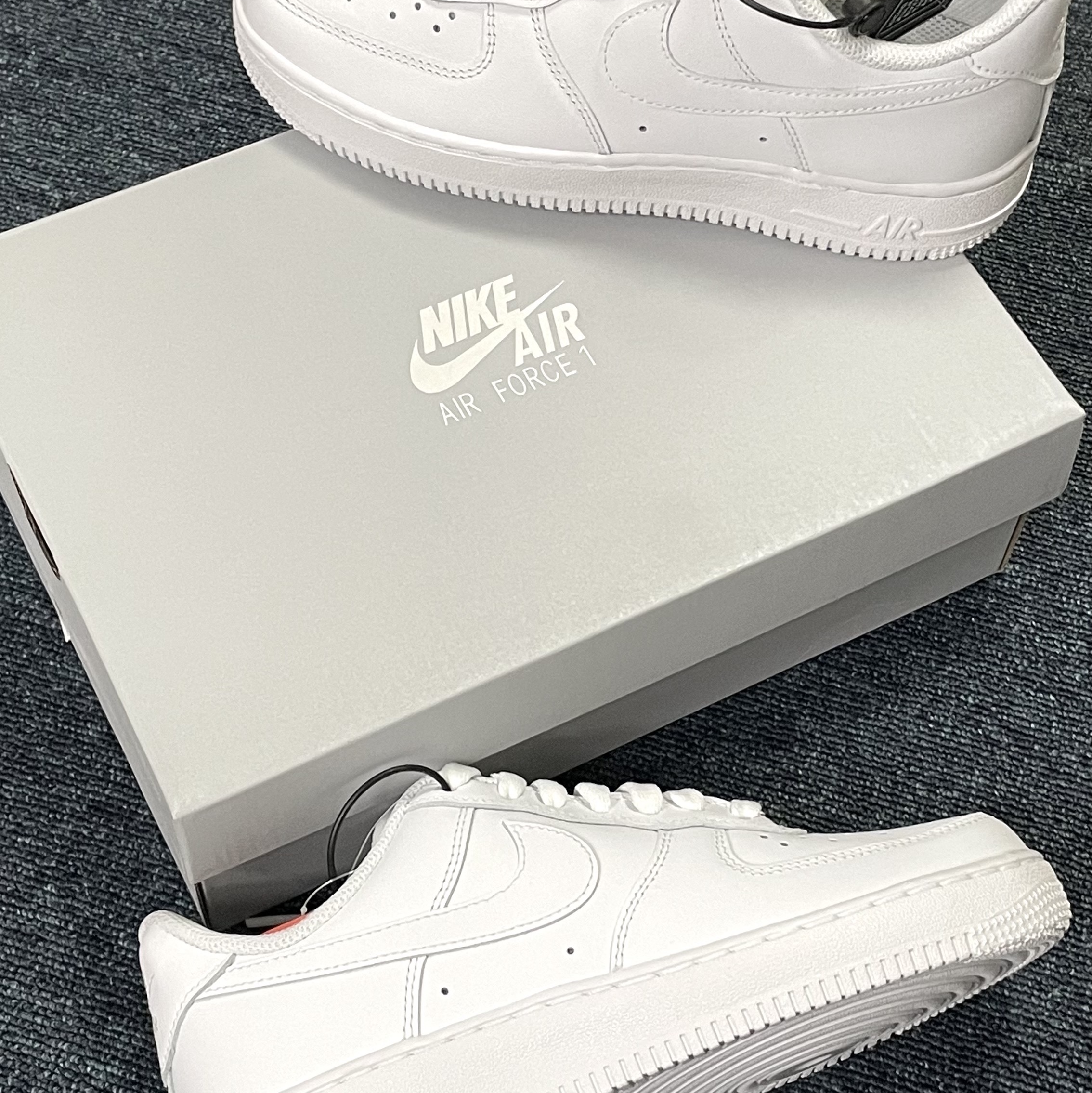 (W) Nike Air Force 1 '07 Low White 착용 스타일
