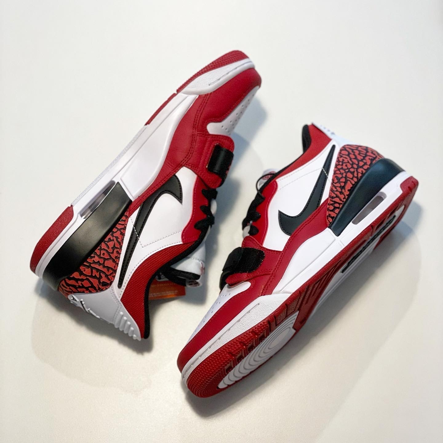 Jordan Legacy 312 Low Chicago 2022 착용 스타일 - 1