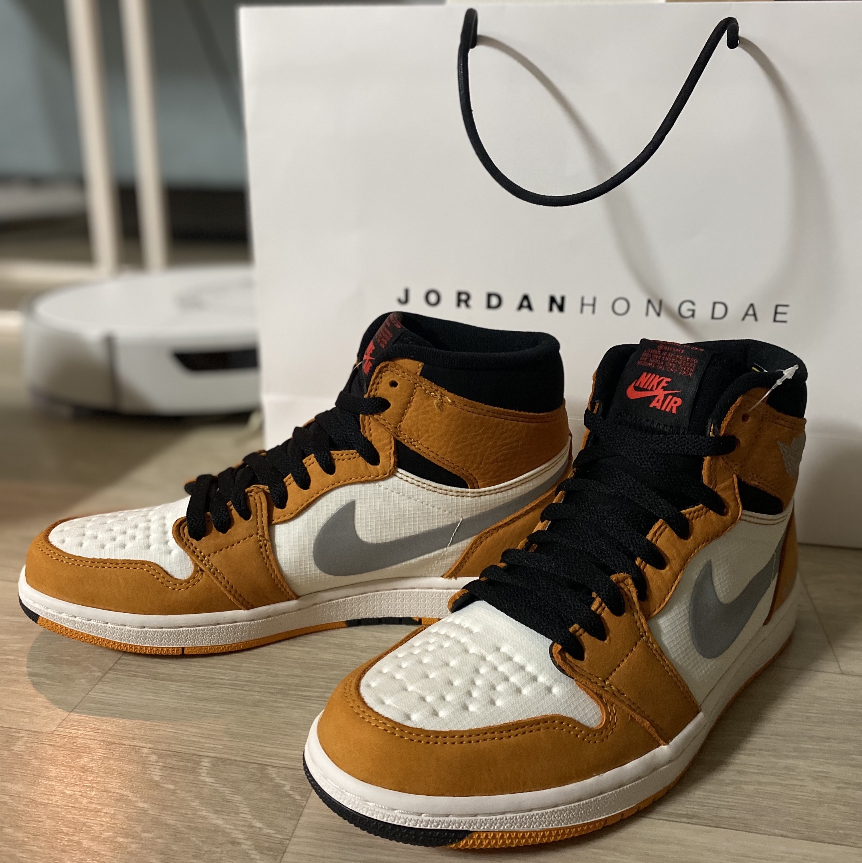 Jordan 1 Element Gore-Tex Light Curry 착용 스타일