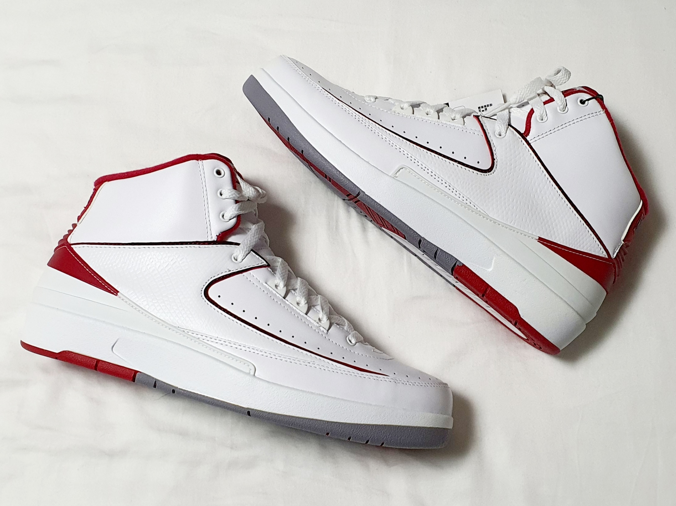 Jordan 2 Retro White Red 2014 착용 스타일 - 4