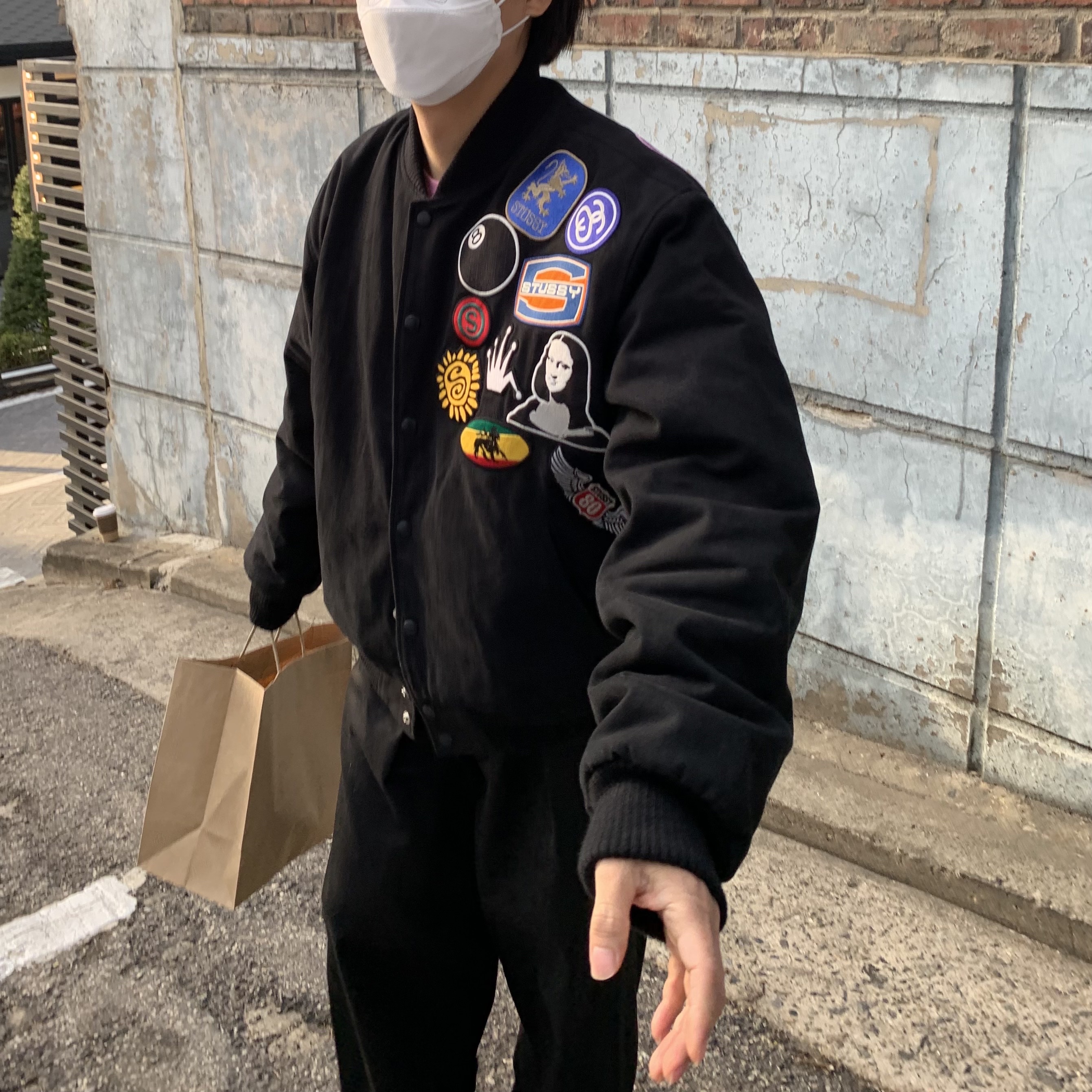 Stussy Souvenir Stadium Bomber Black, Jordan 1 Retro High OG Defiant SB LA to Chicago 착용 스타일 - 2