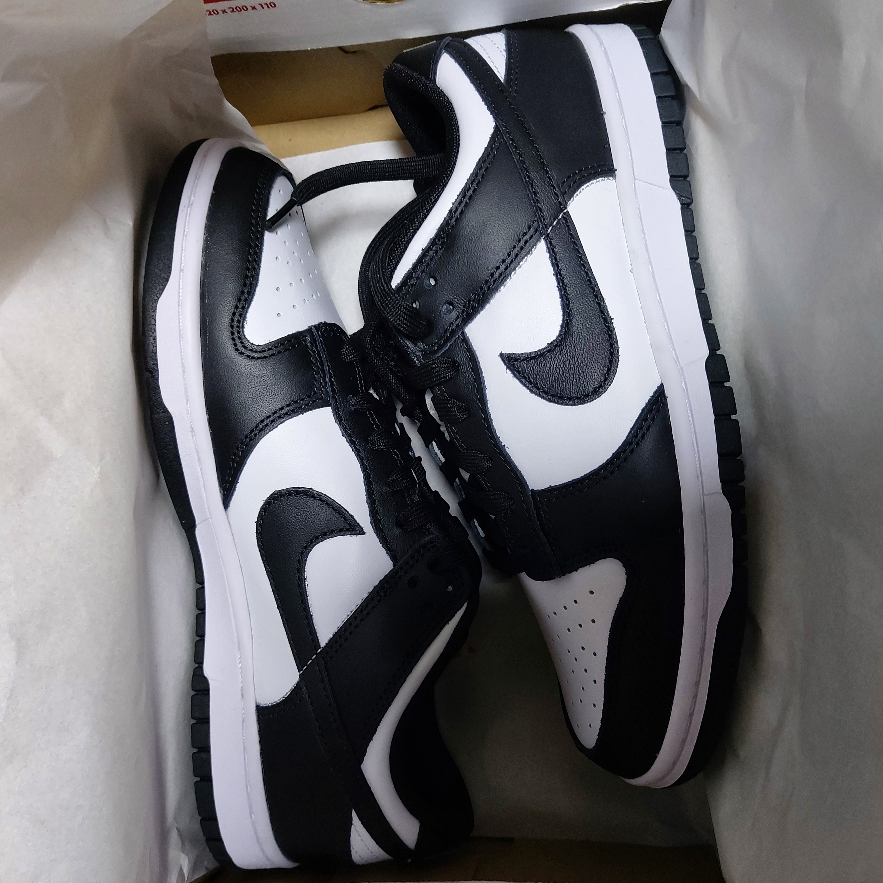 Nike Dunk Low Retro Black 착용 스타일