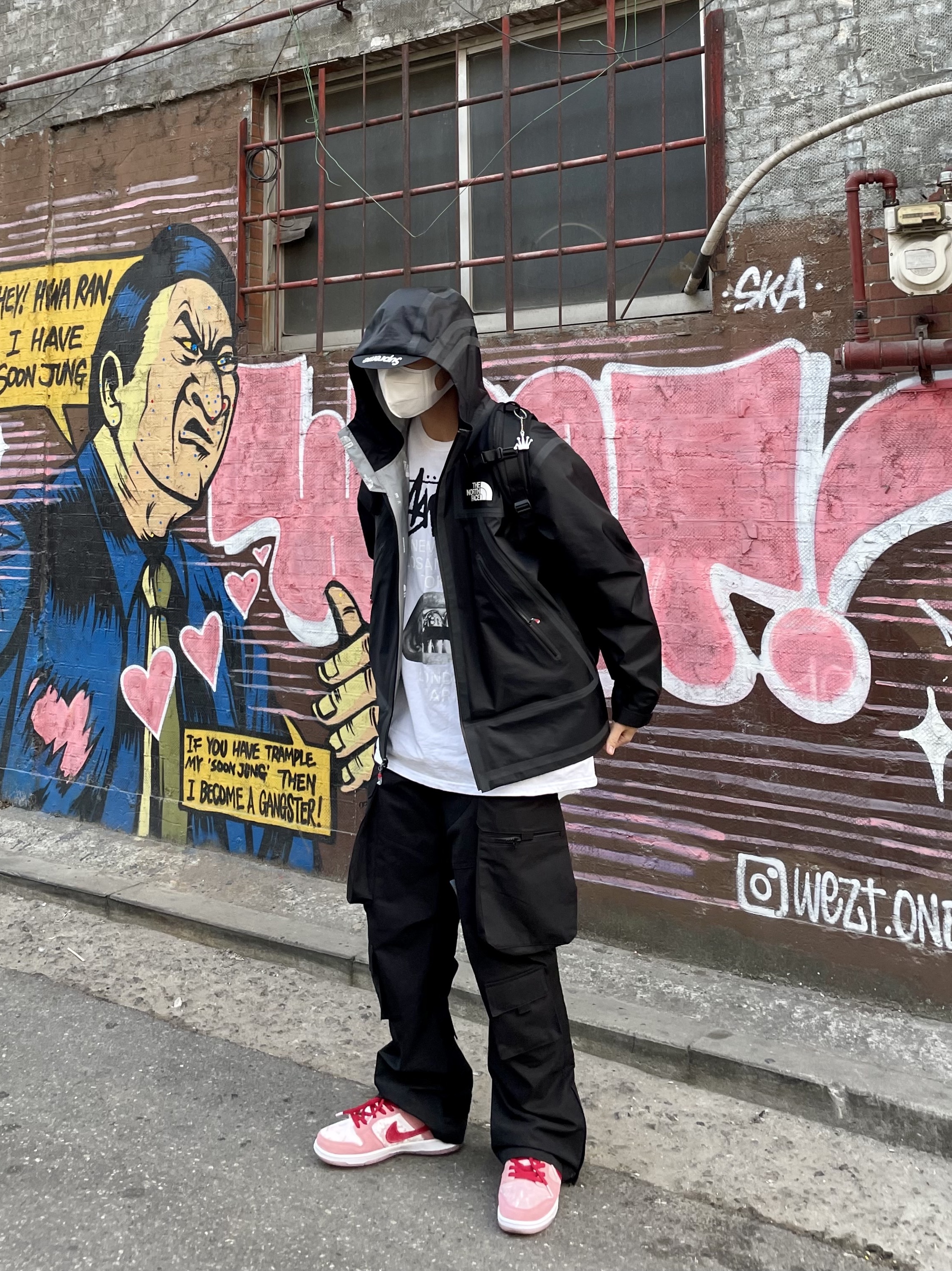 Supreme x The North Face Summit Series Outer Tape Seam Jacket Black - 21SS, Stussy x Rick Owens 40 WT T-Shirt 착용 스타일 - 2