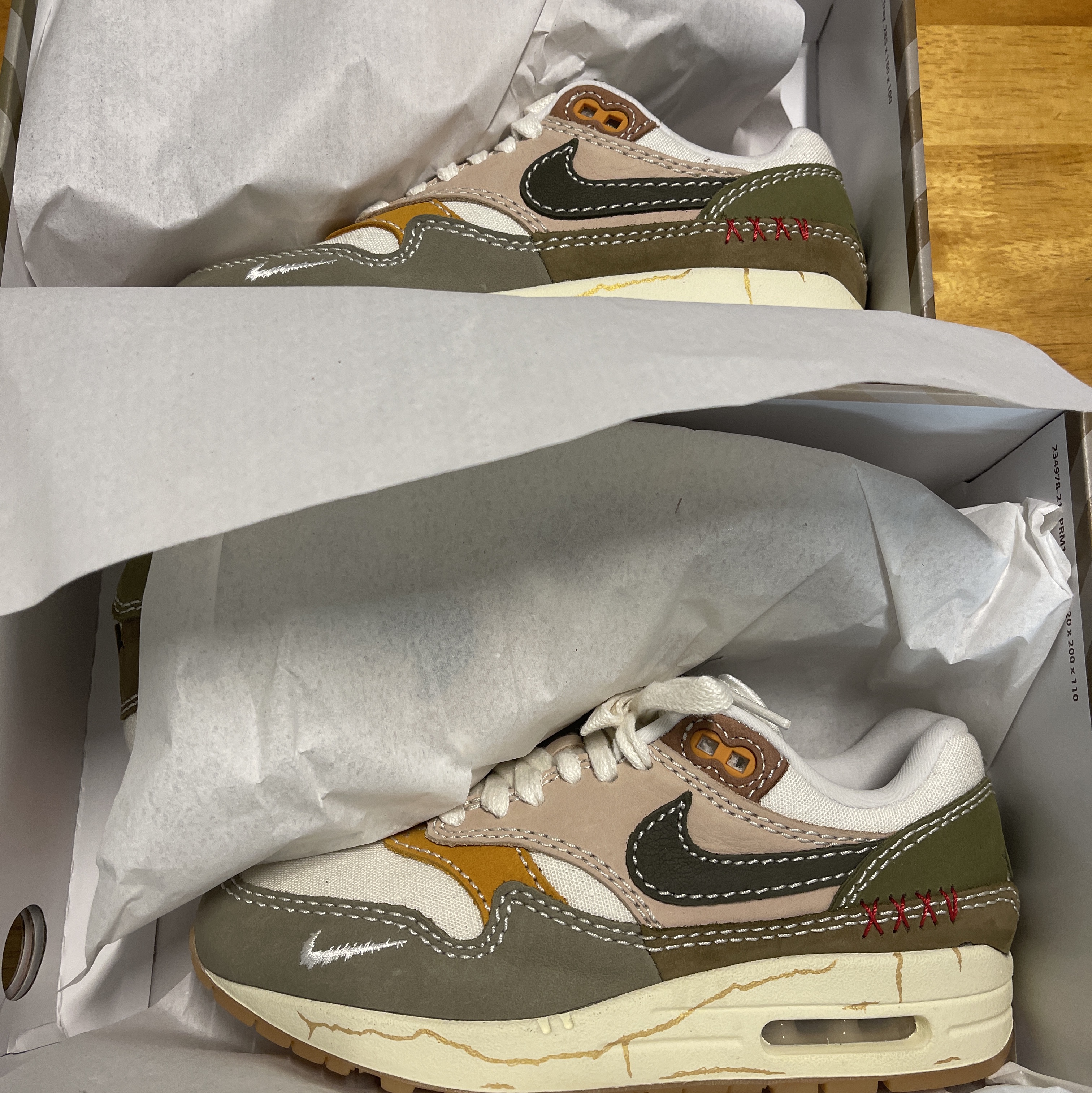 (W) Nike Air Max 1 Premium Wabisabi 착용 스타일 - 3