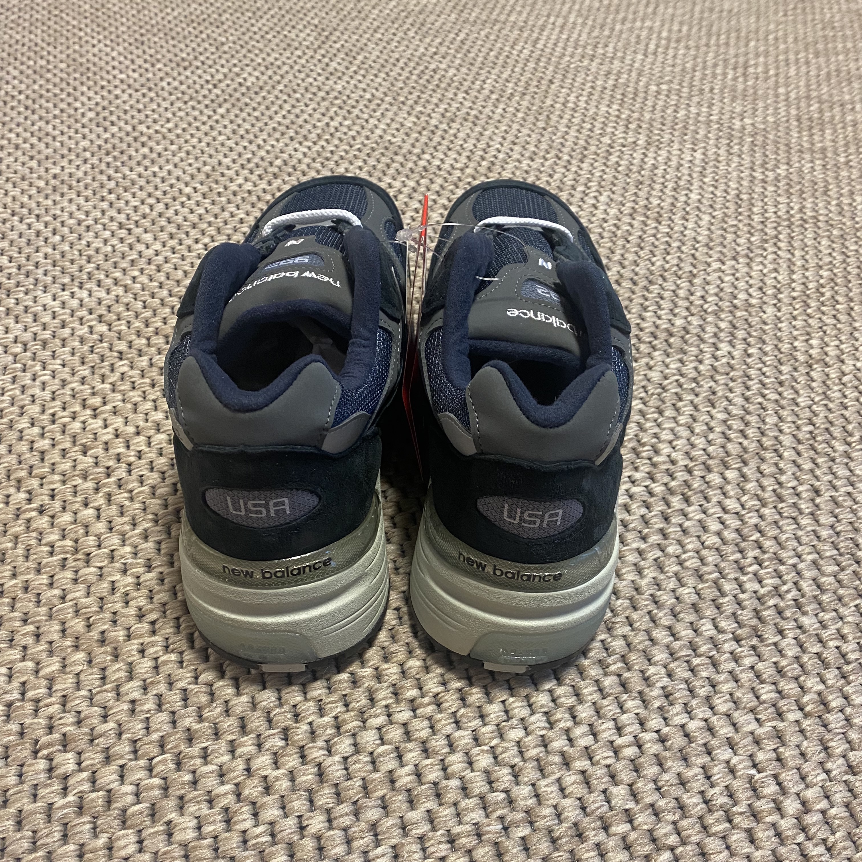 New Balance 992 Made in USA Navy 착용 스타일 - 3