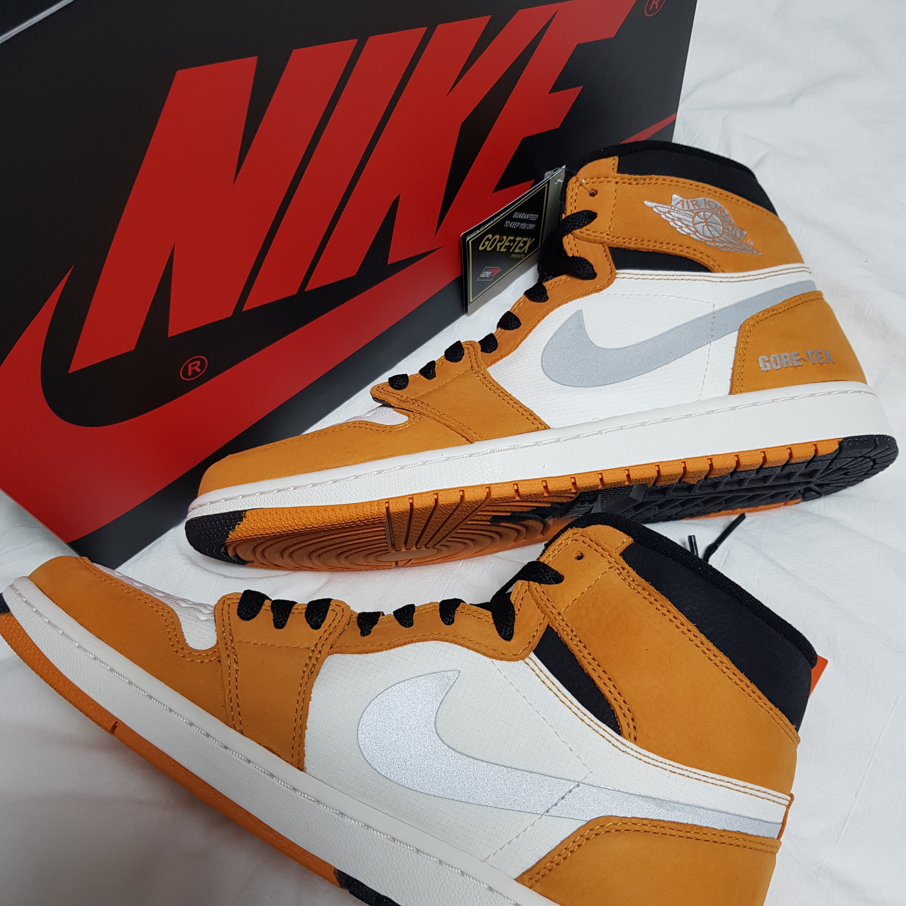 Jordan 1 Element Gore-Tex Light Curry 착용 스타일
