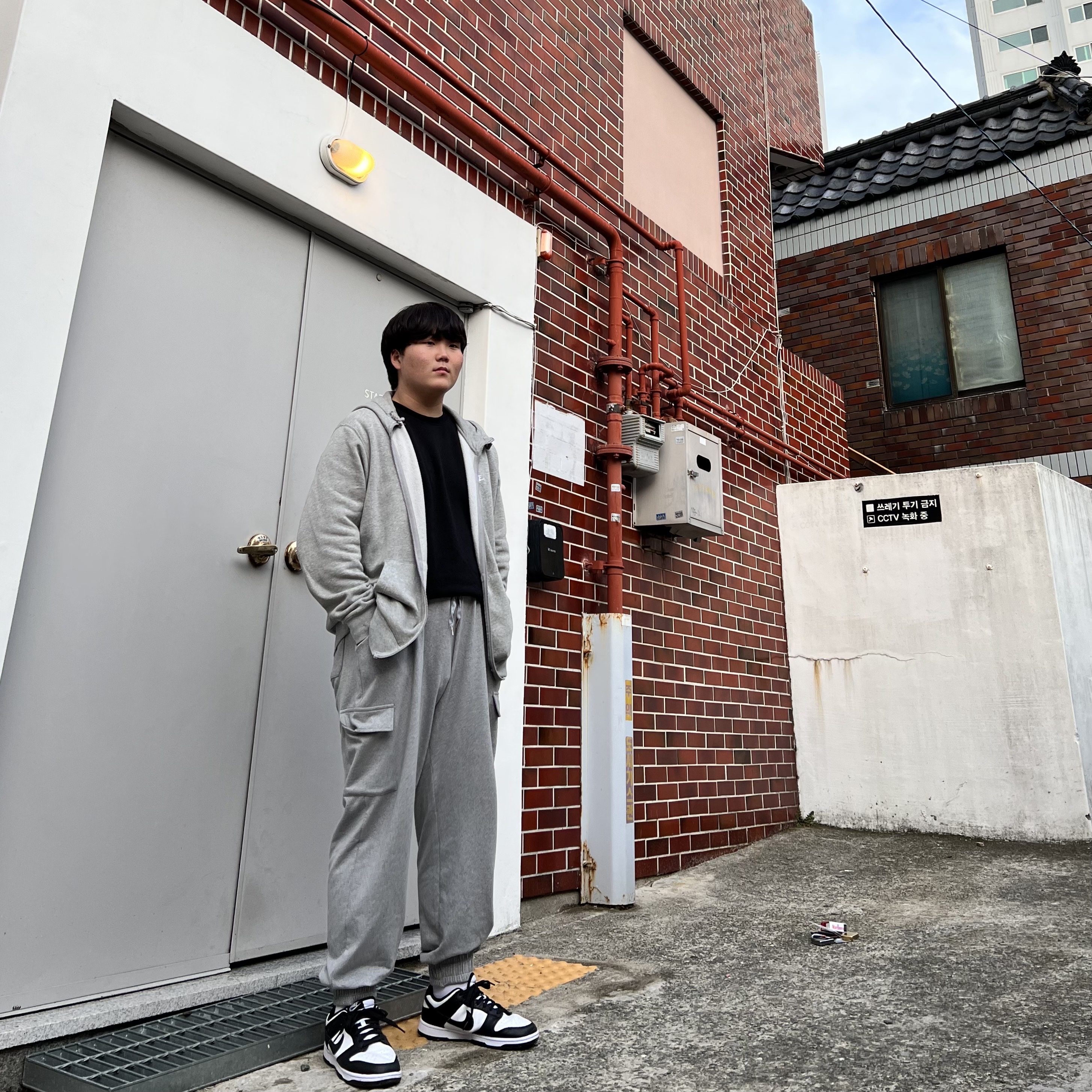 Nike Dunk Low Retro Black 착용 스타일