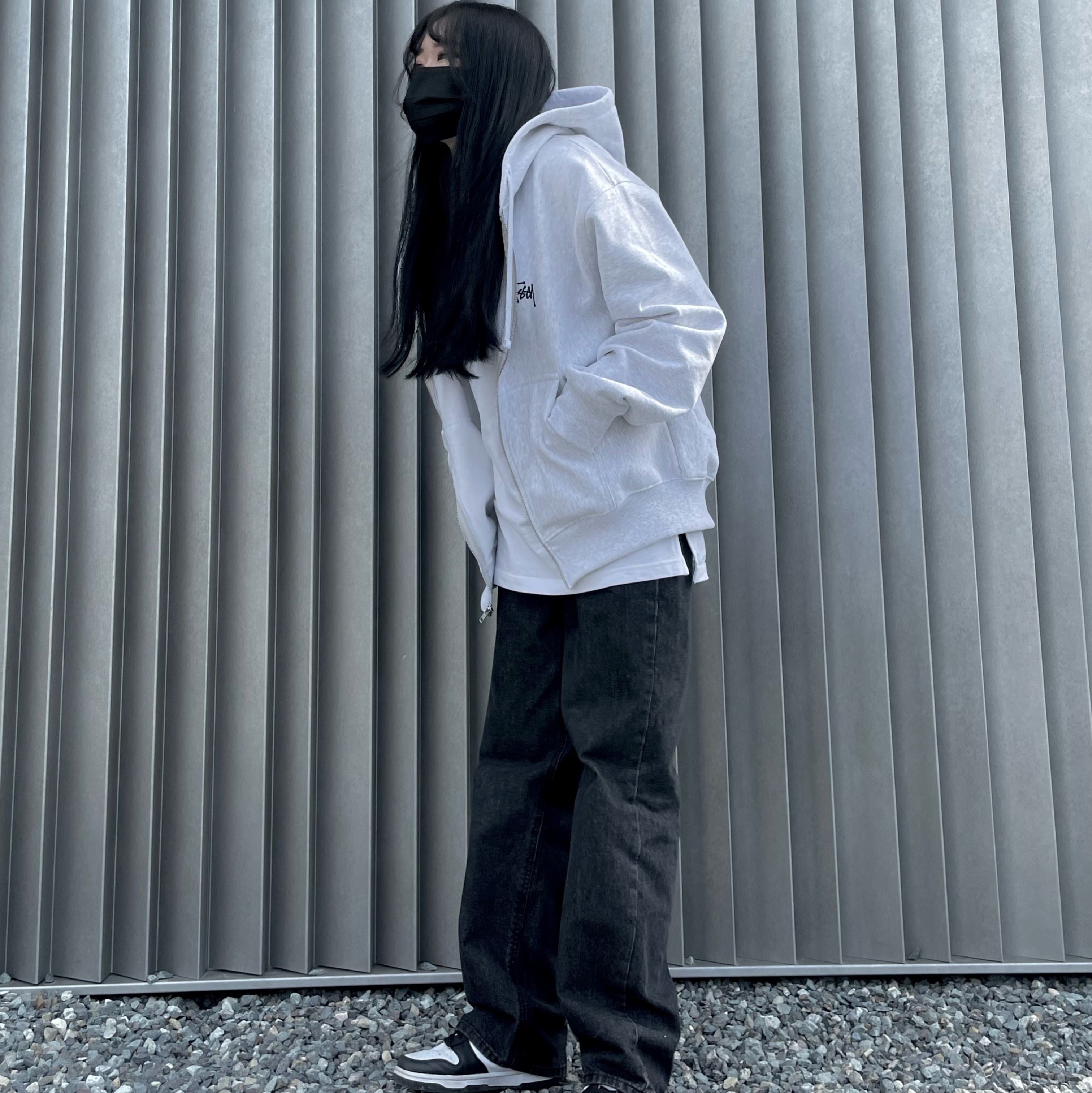 Stussy Basic Stussy Hoodie Ash Heather 2022, (W) Nike Dunk High Black and White 착용 스타일 - 2