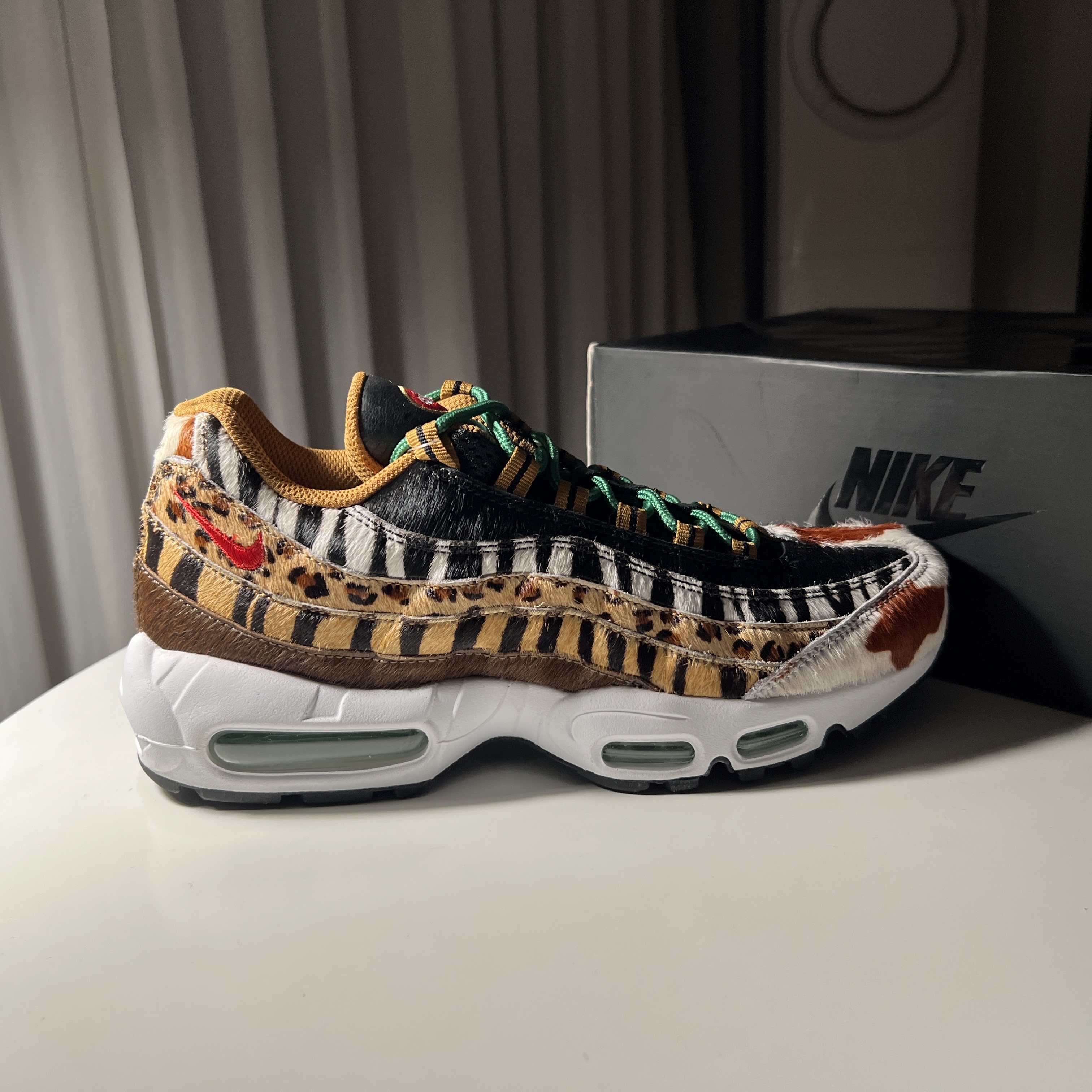 Nike x Atmos Air Max 95 Animal Pack 2.0 (2018 All Black Box) 착용 스타일