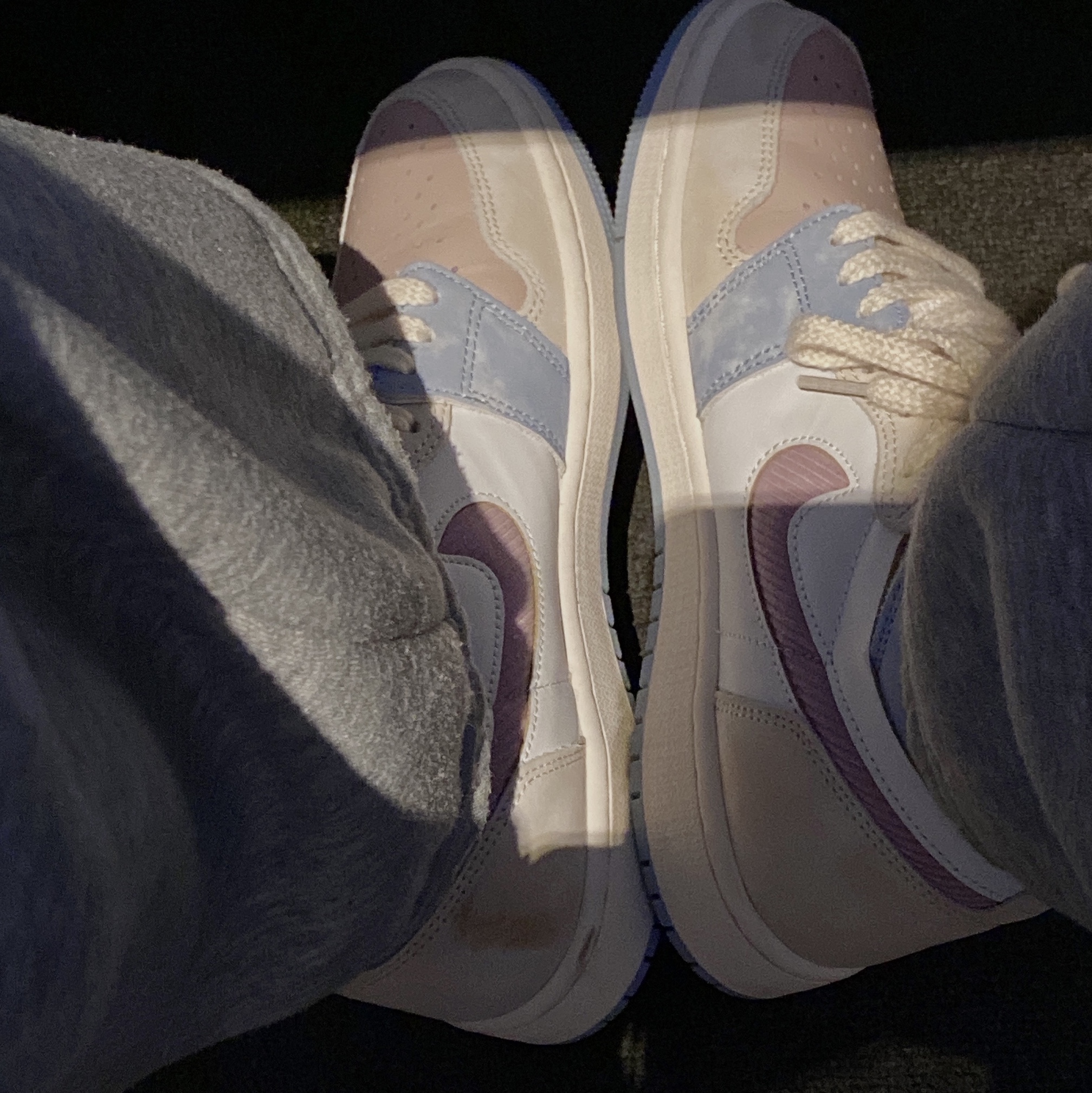 (W) Jordan 1 Zoom Air CMFT Pink Oxford Plum Fog 착용 스타일 - 3