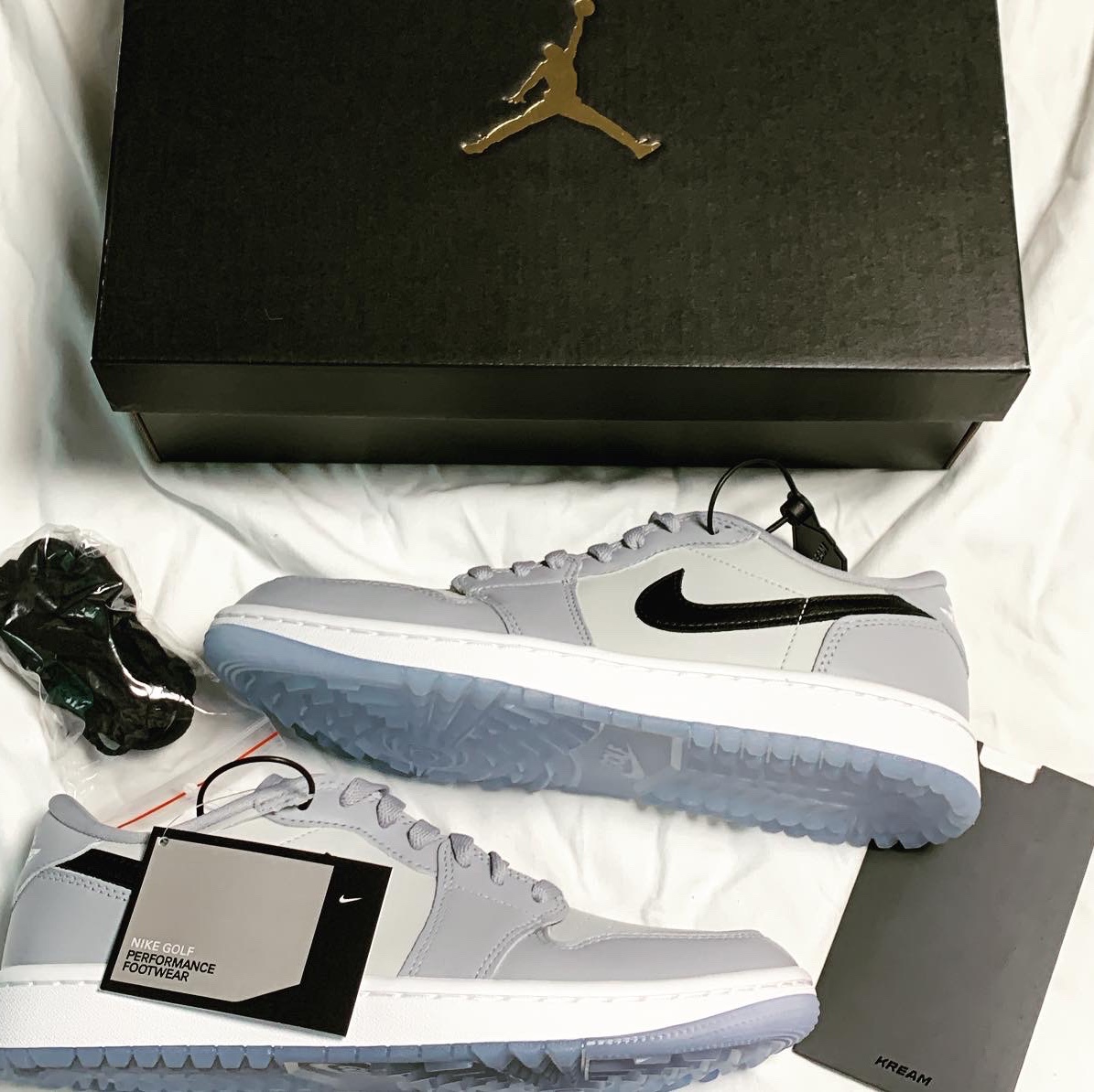 Jordan 1 Low Golf Wolf Grey 착용 스타일 - 2