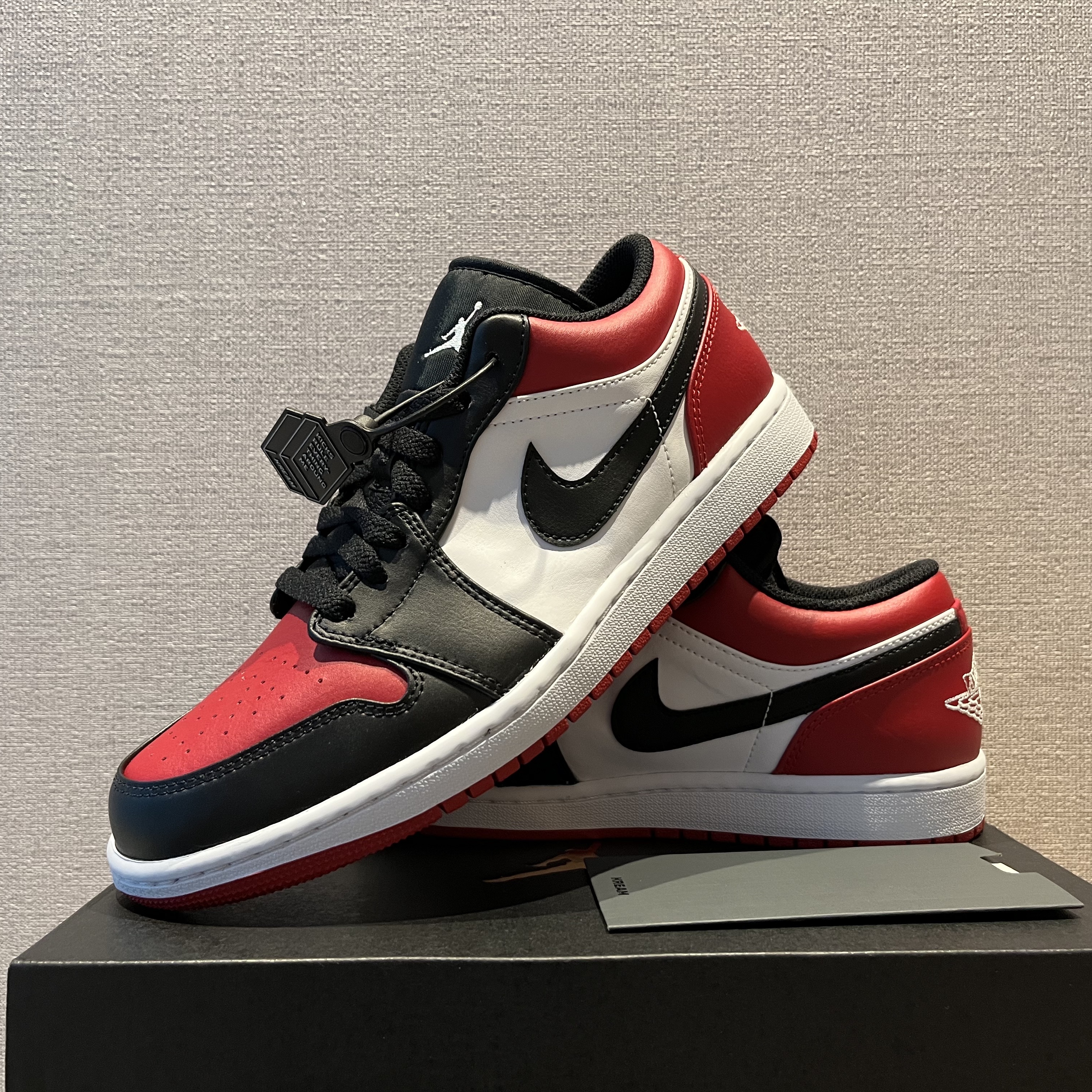 Jordan 1 Low Bred Toe 착용 스타일