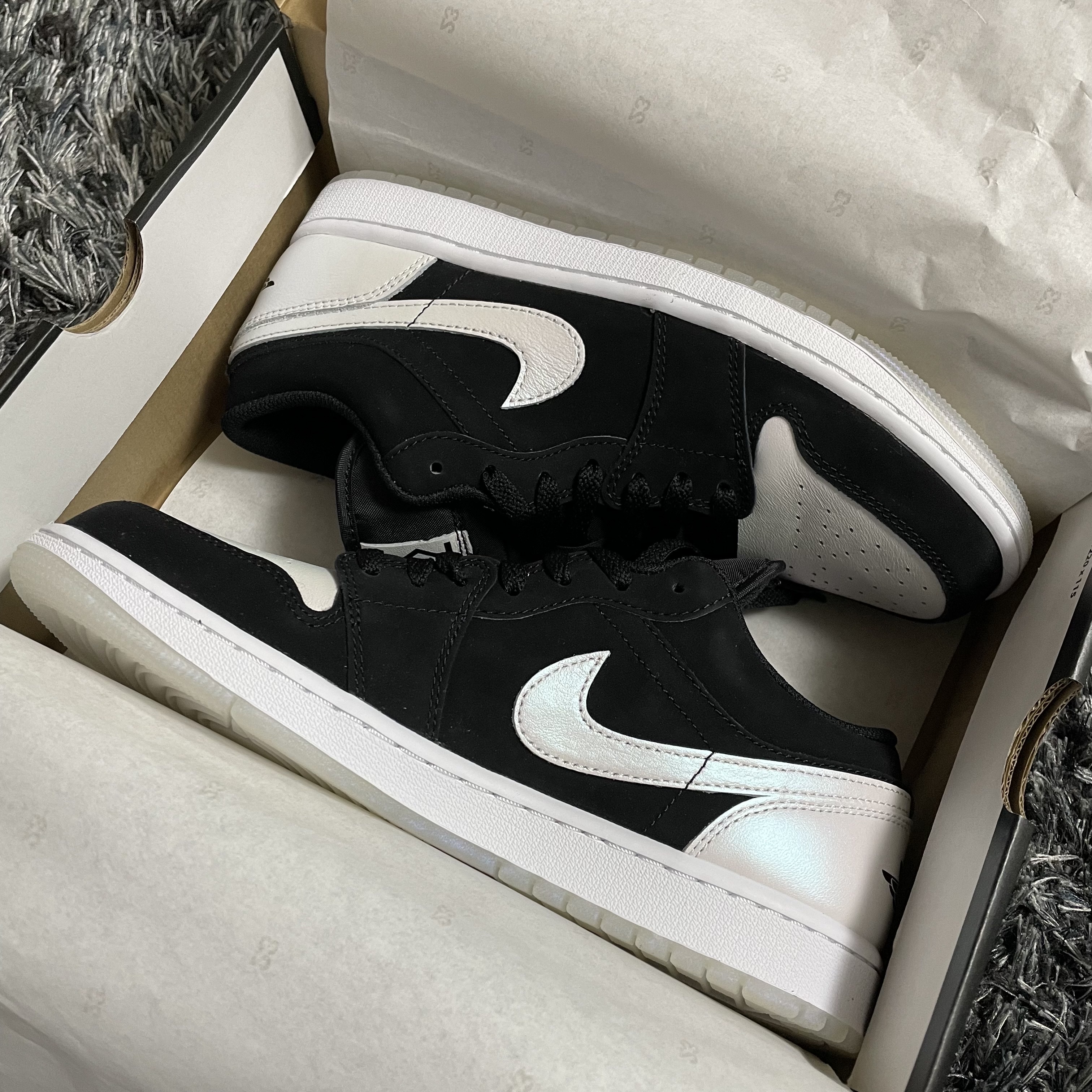 Jordan 1 Low SE Diamond 착용 스타일