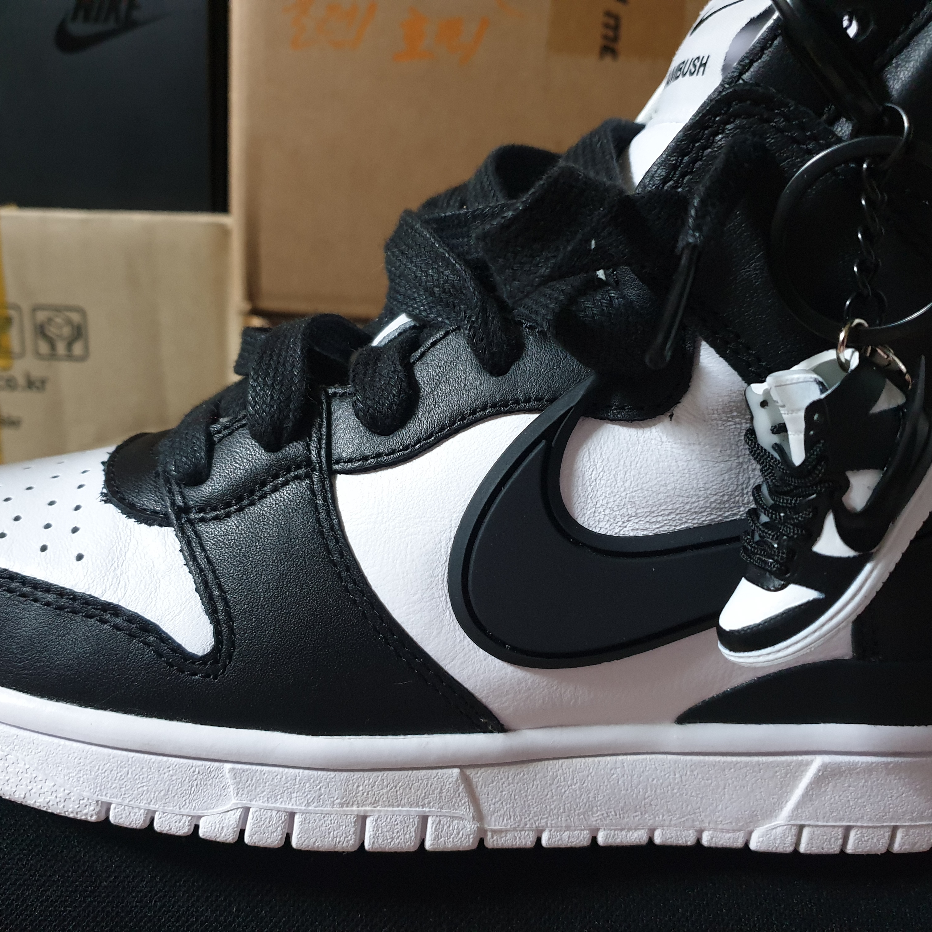 Nike x Ambush Dunk High Black, Nike x Ambush Dunk High Deep Royal Blue 착용 스타일 - 1