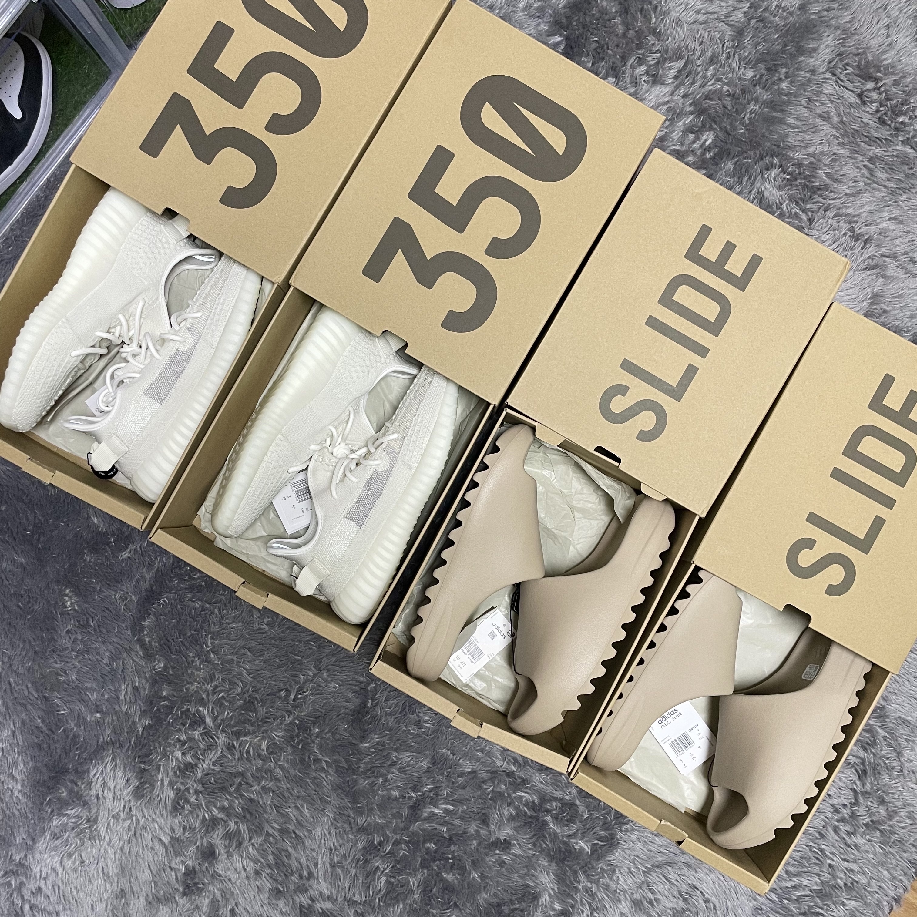Adidas Yeezy Slide Pure - Re-Release Ver., Adidas Yeezy Boost 350 V2 Bone 착용 스타일