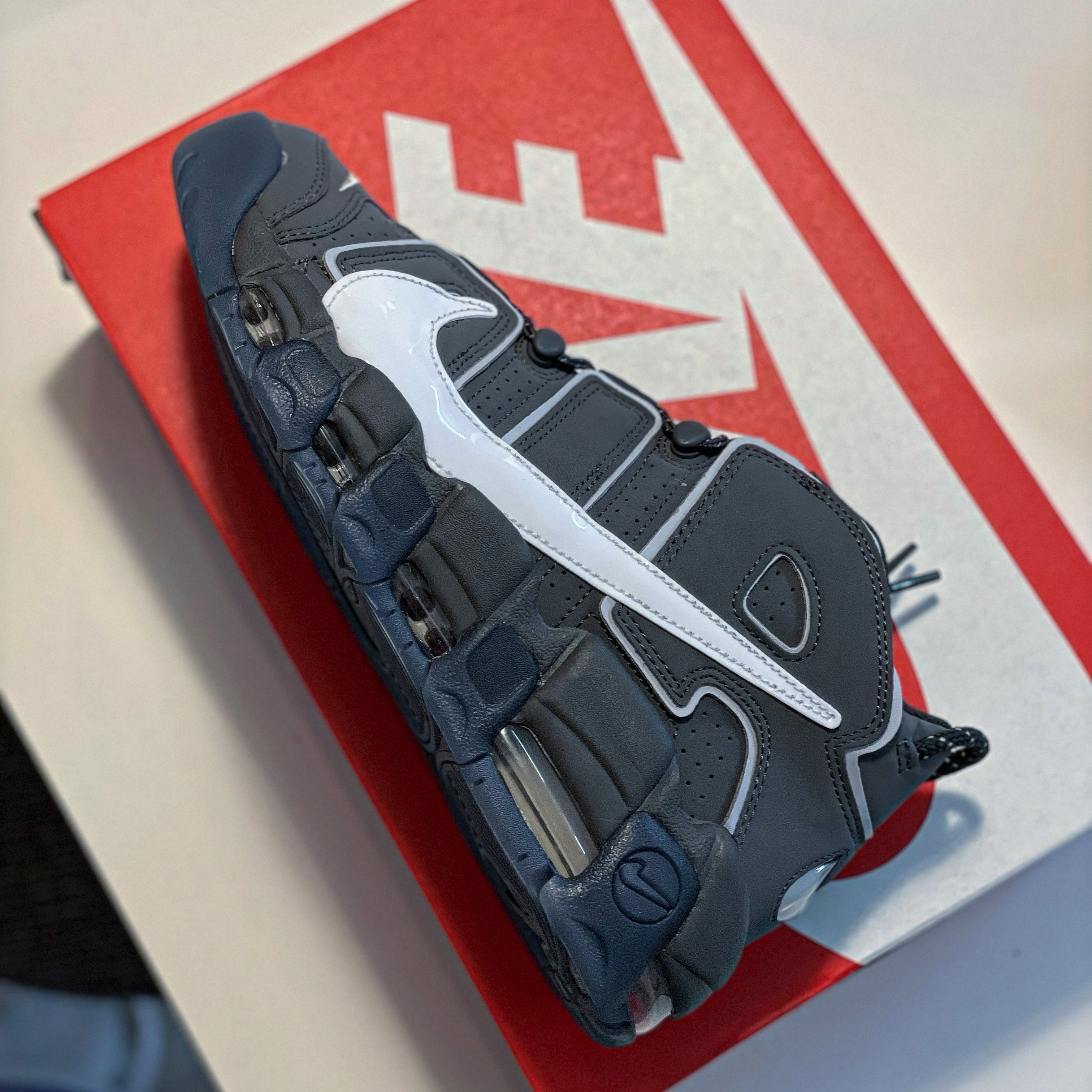 Nike Air More Uptempo 96 Copy and Paste 착용 스타일