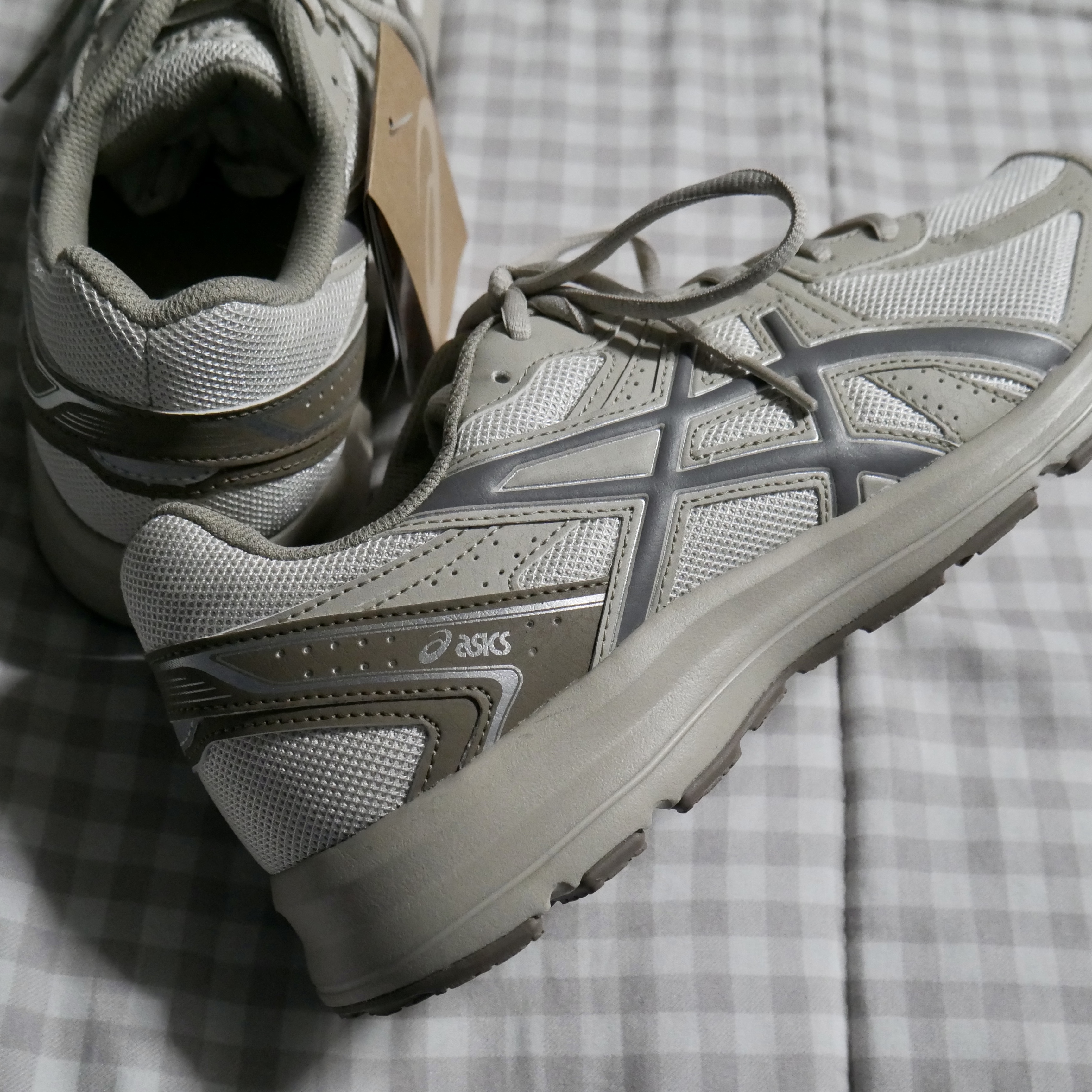 Asics Jog 100 S SMU Light Grey - 2E Wide 착용 스타일 - 2