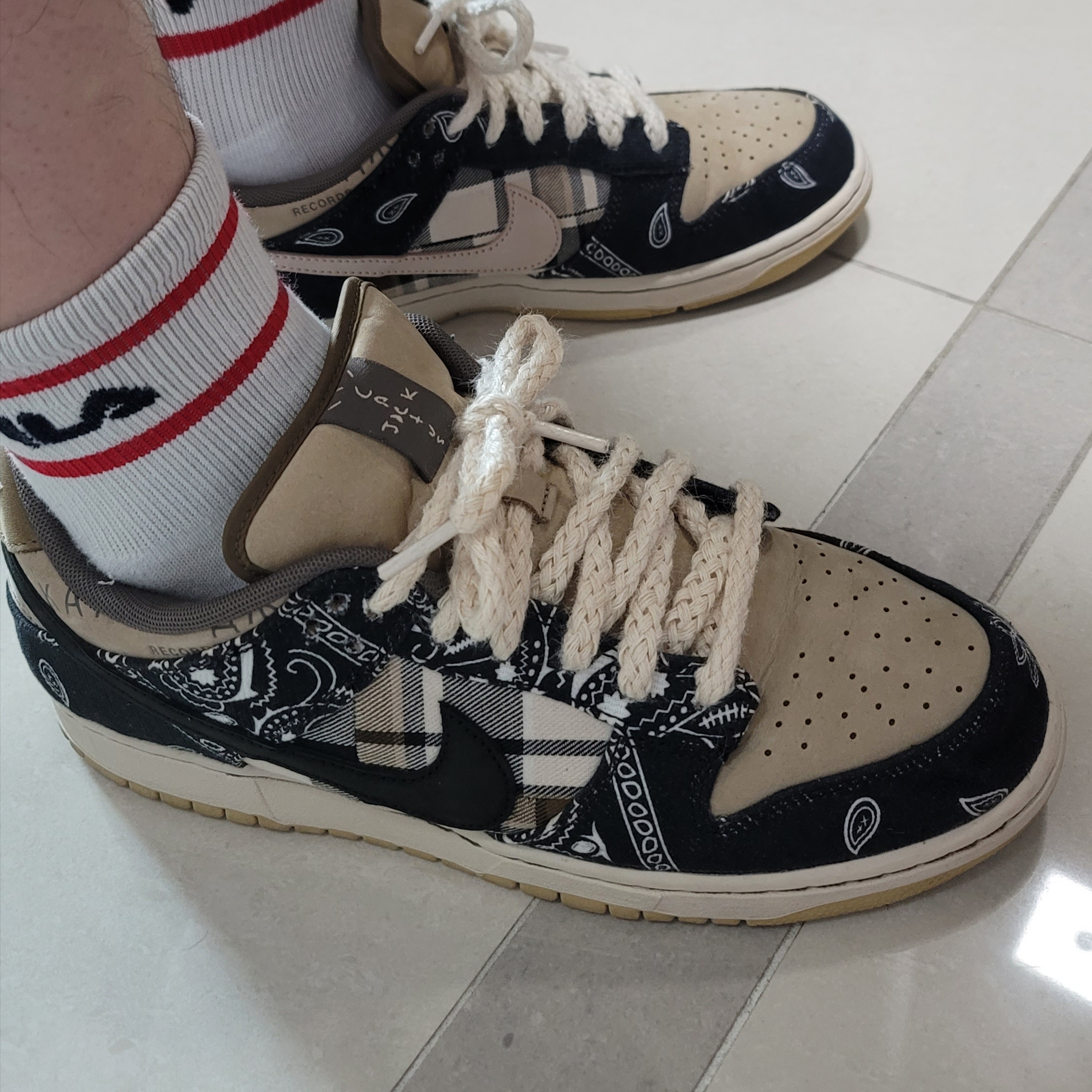 Nike x Travis Scott SB Dunk Low 착용 스타일