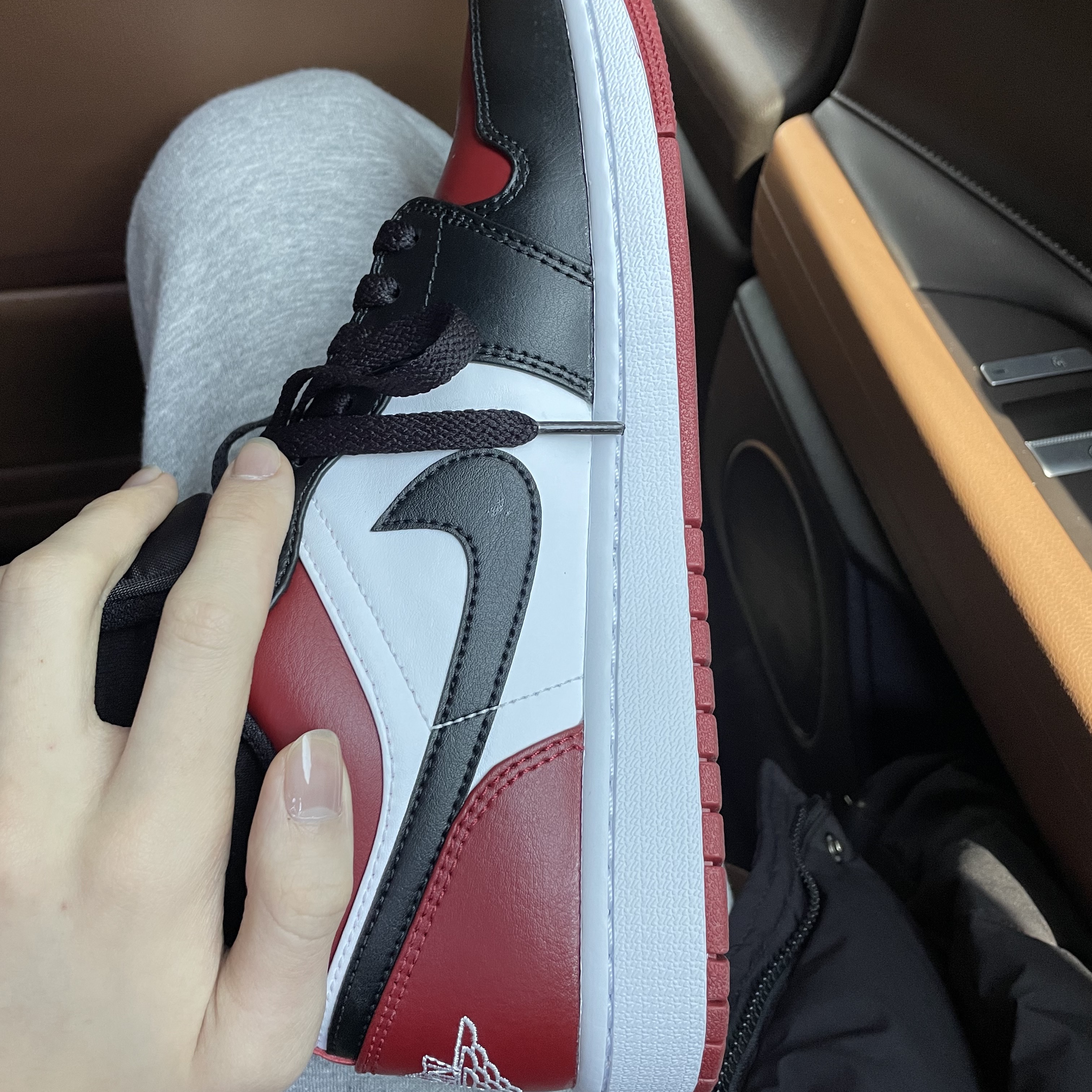 Jordan 1 Low Bred Toe 착용 스타일