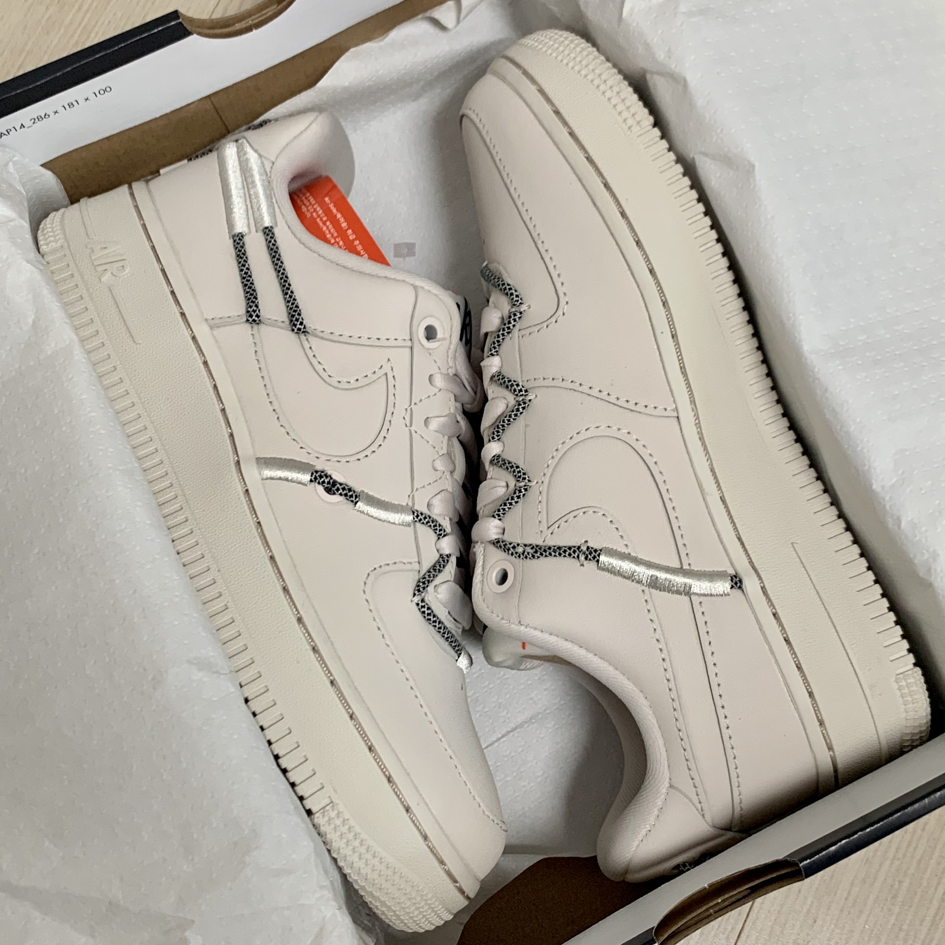 (W) Nike Air Force 1 '07 LX Light Orewood Brown 착용 스타일