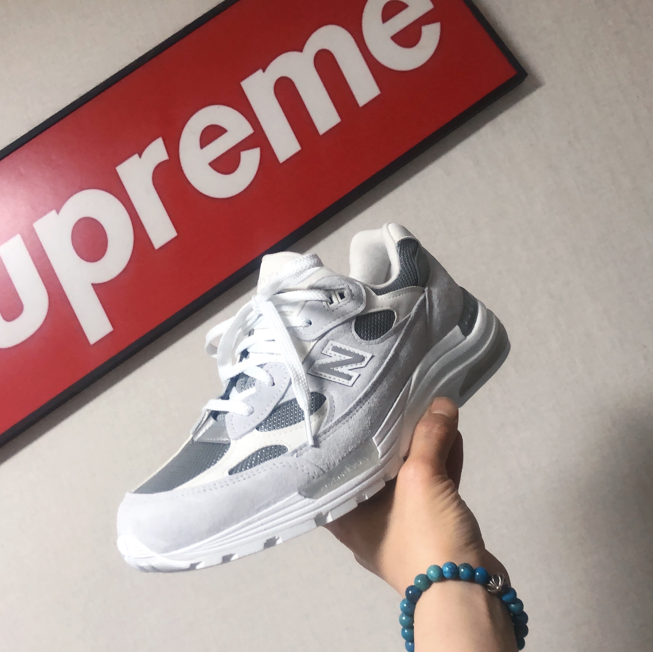 New Balance 992 Made in USA White Silver 착용 스타일