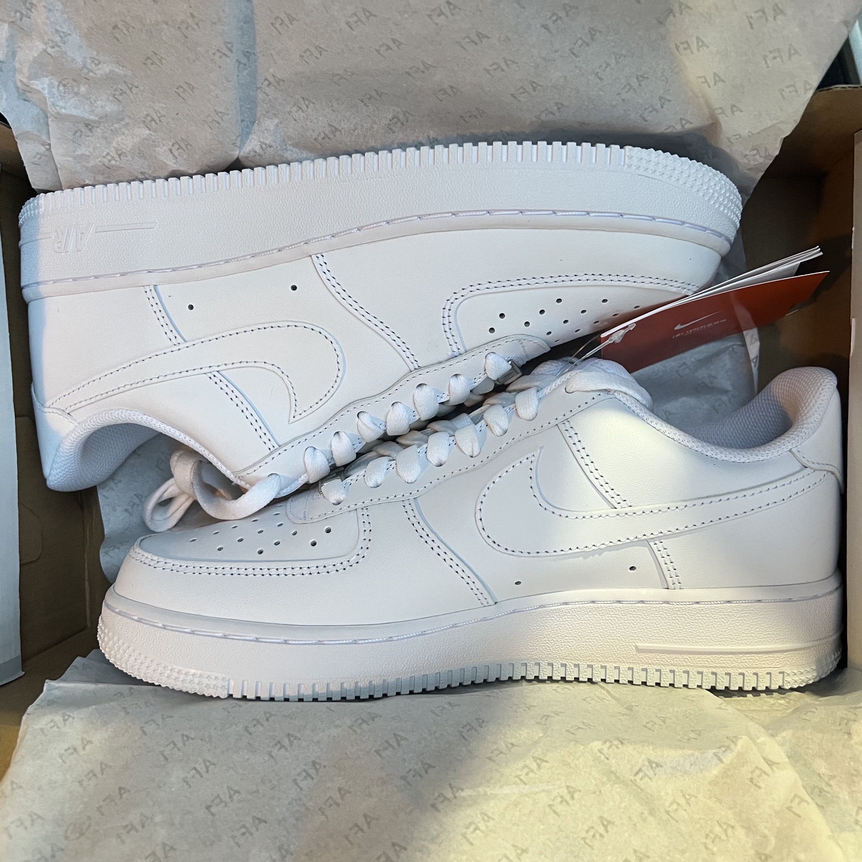 Nike Air Force 1 '07 Low White 착용 스타일