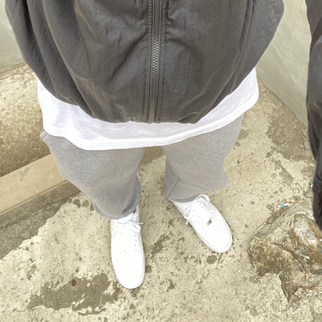 Nike Air Force 1 '07 Low White, Nike NRG Solo Swoosh Satin Bomber Jacket Black Doll - Asia 착용 스타일