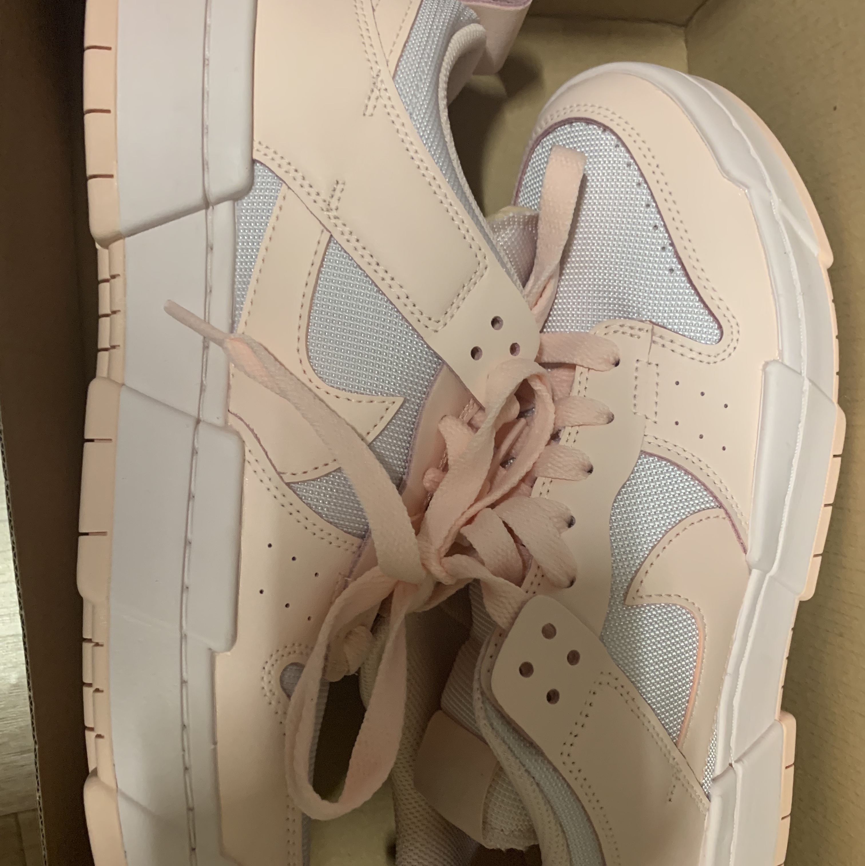 (W) Nike Dunk Low Disrupt Barely Rose 착용 스타일