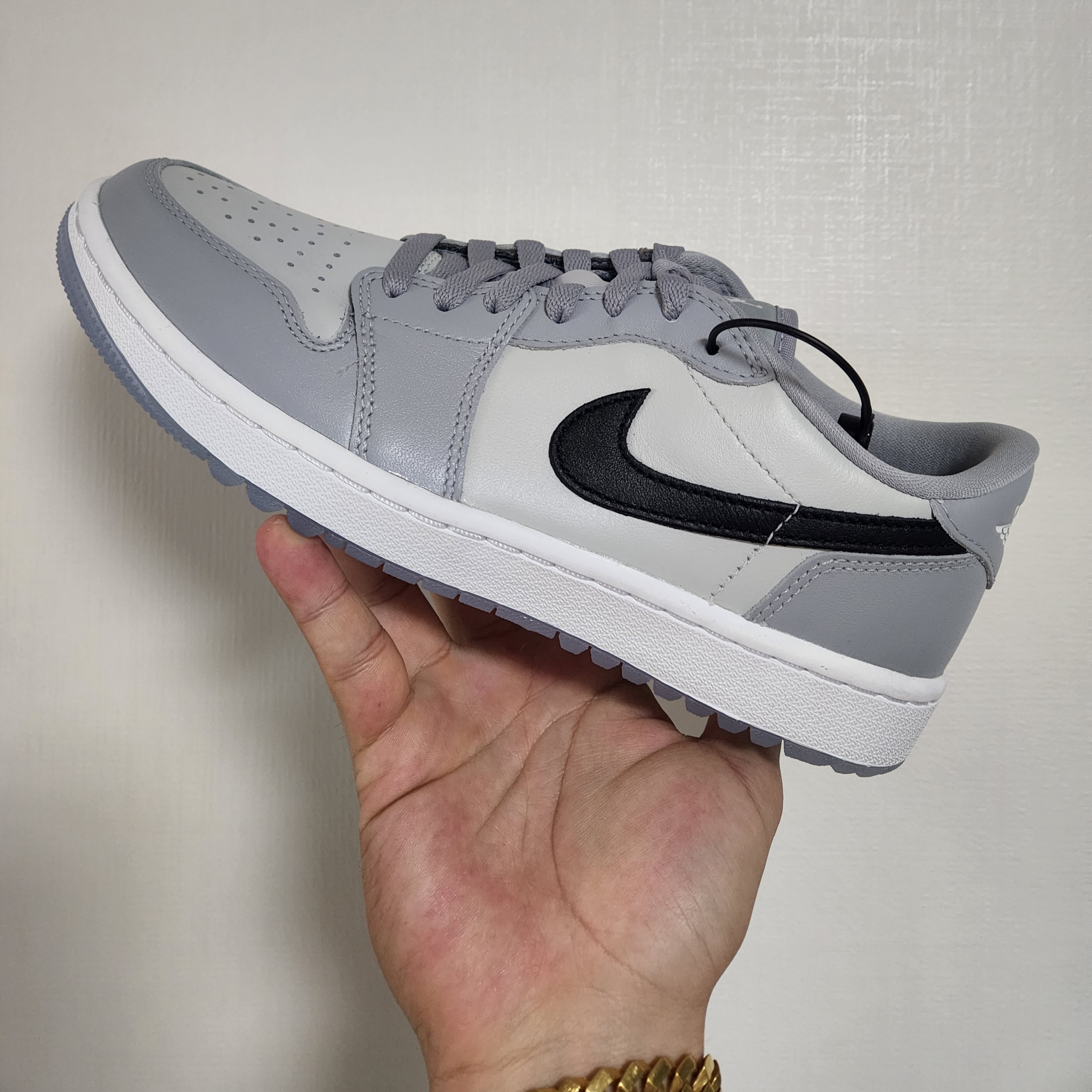 Jordan 1 Low Golf Wolf Grey 착용 스타일