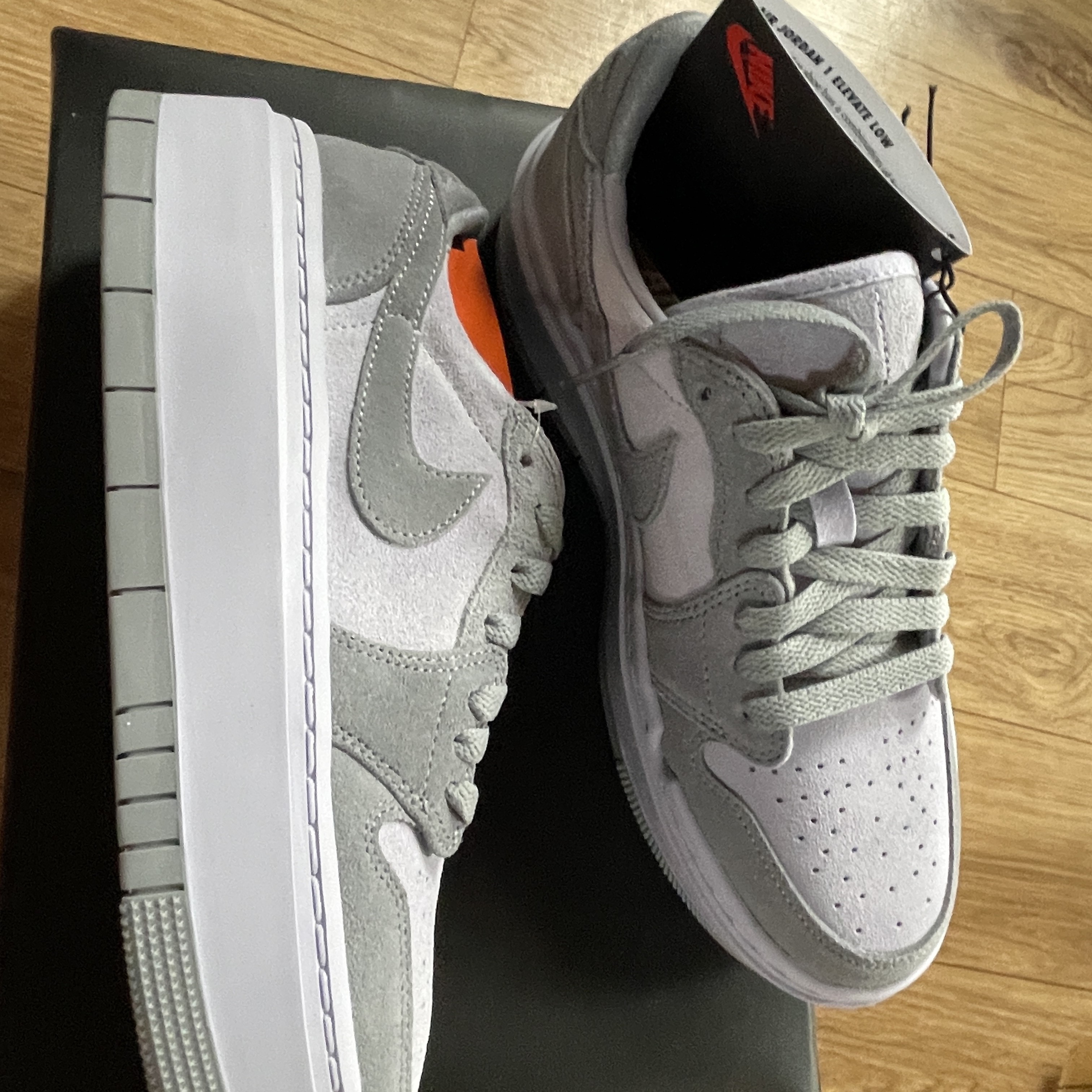 (W) Jordan 1 Elevate Low Stealth 착용 스타일 - 1