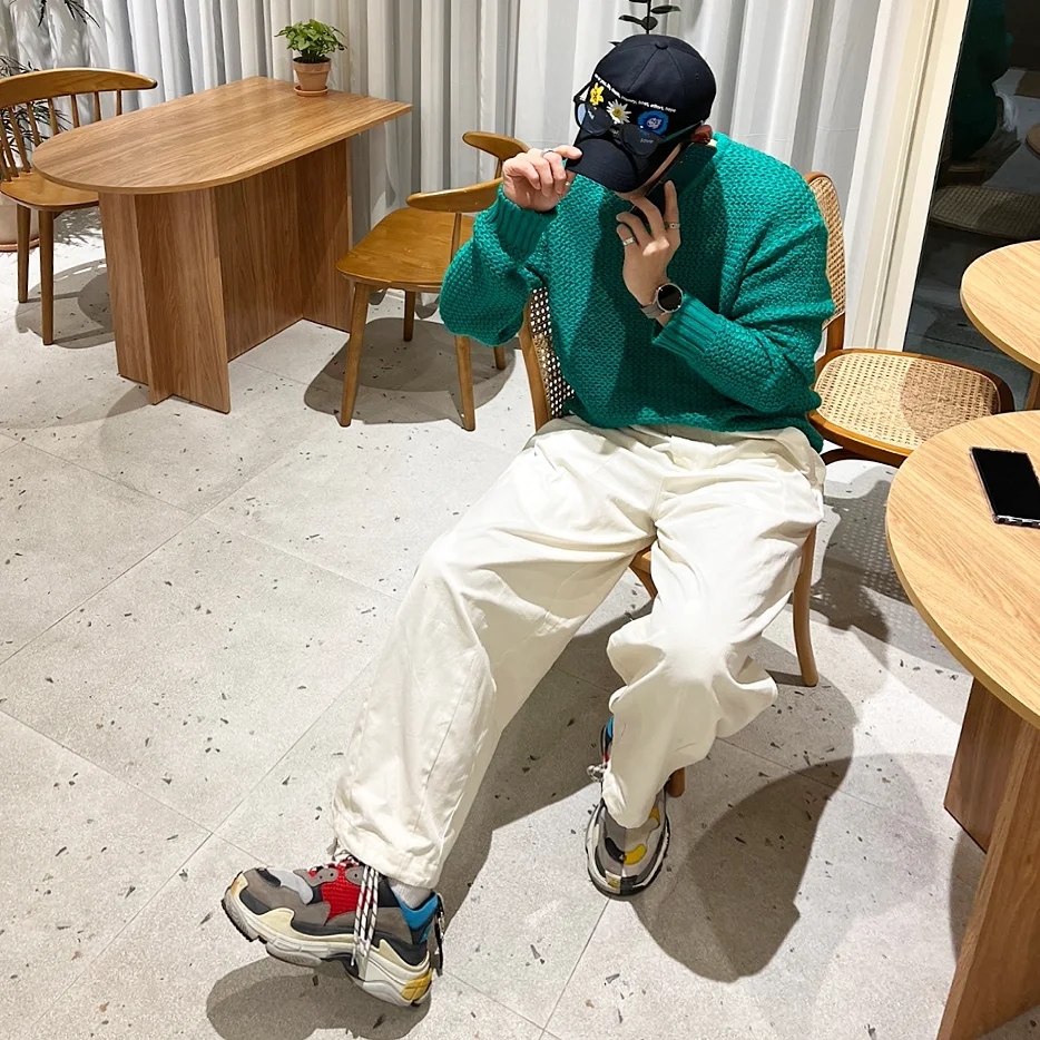 (W) Balenciaga Triple S Sneakers Blue Grey Red 착용 스타일 - 2