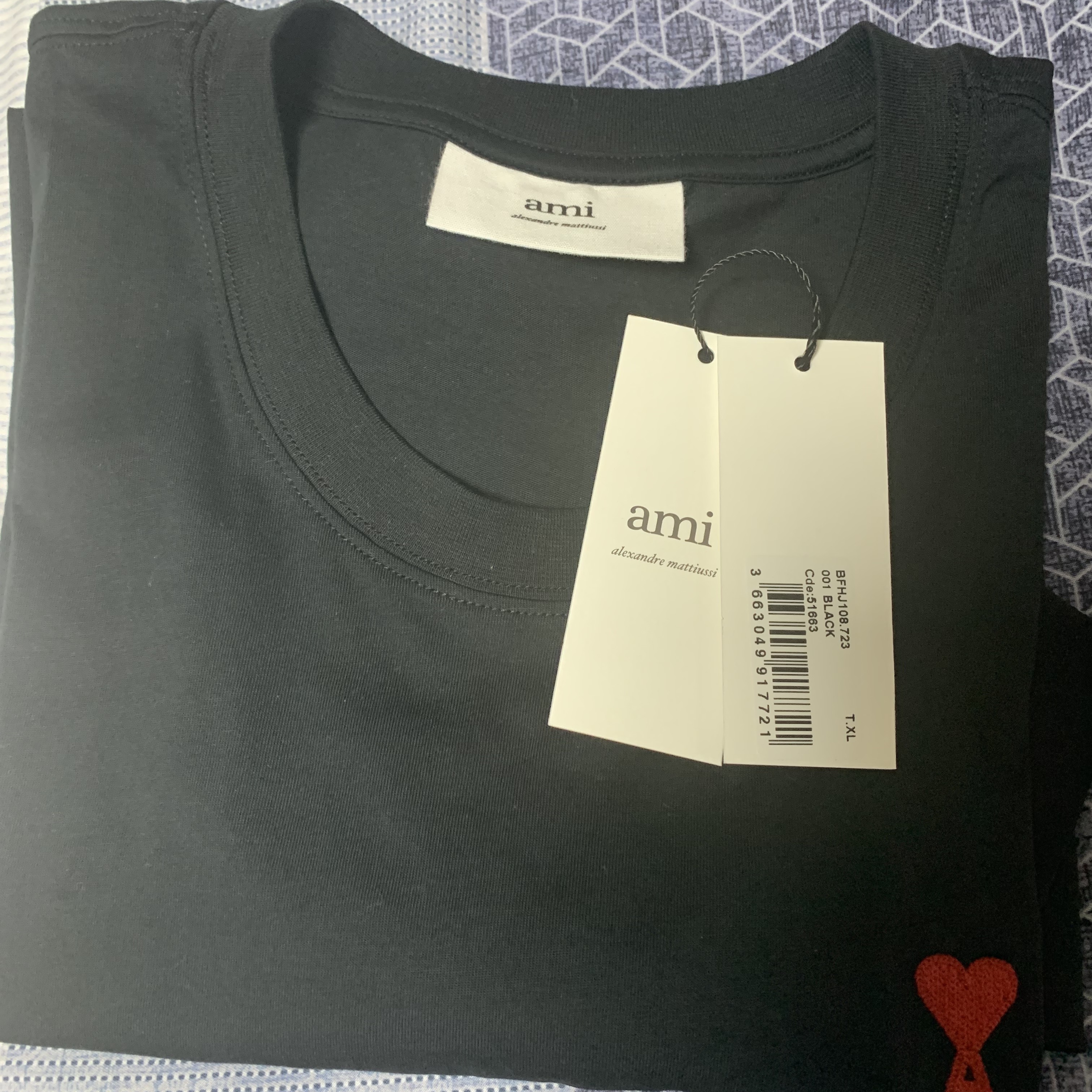 AMI de Coeur T-Shirt Black 착용 스타일