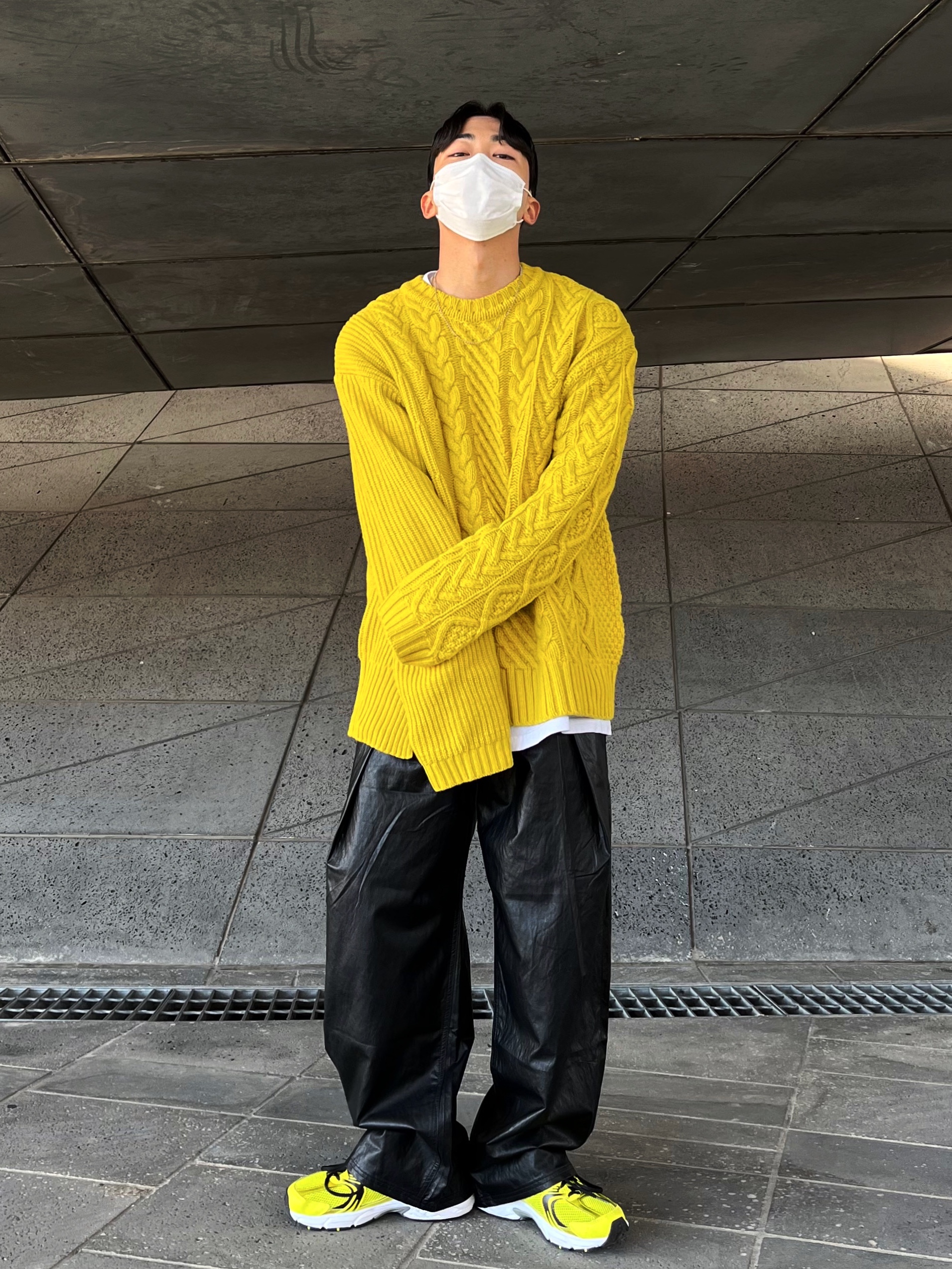 New Balance 530 Yellow 착용 스타일