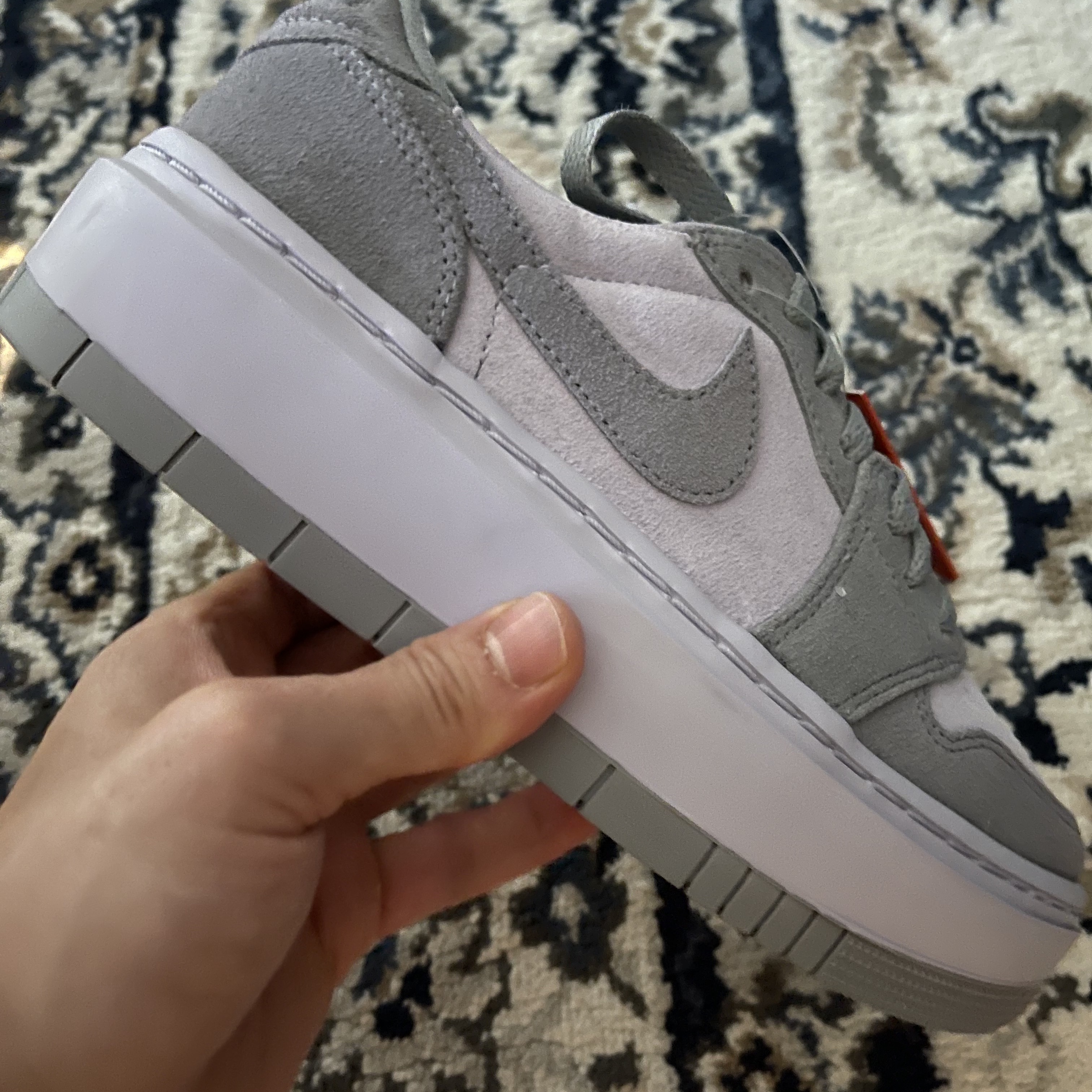 (W) Jordan 1 Elevate Low Stealth 착용 스타일 - 1