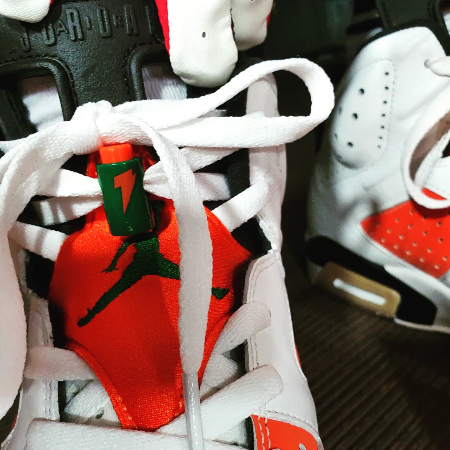Jordan 6 Retro Gatorade Like Mike White 착용 스타일 - 2