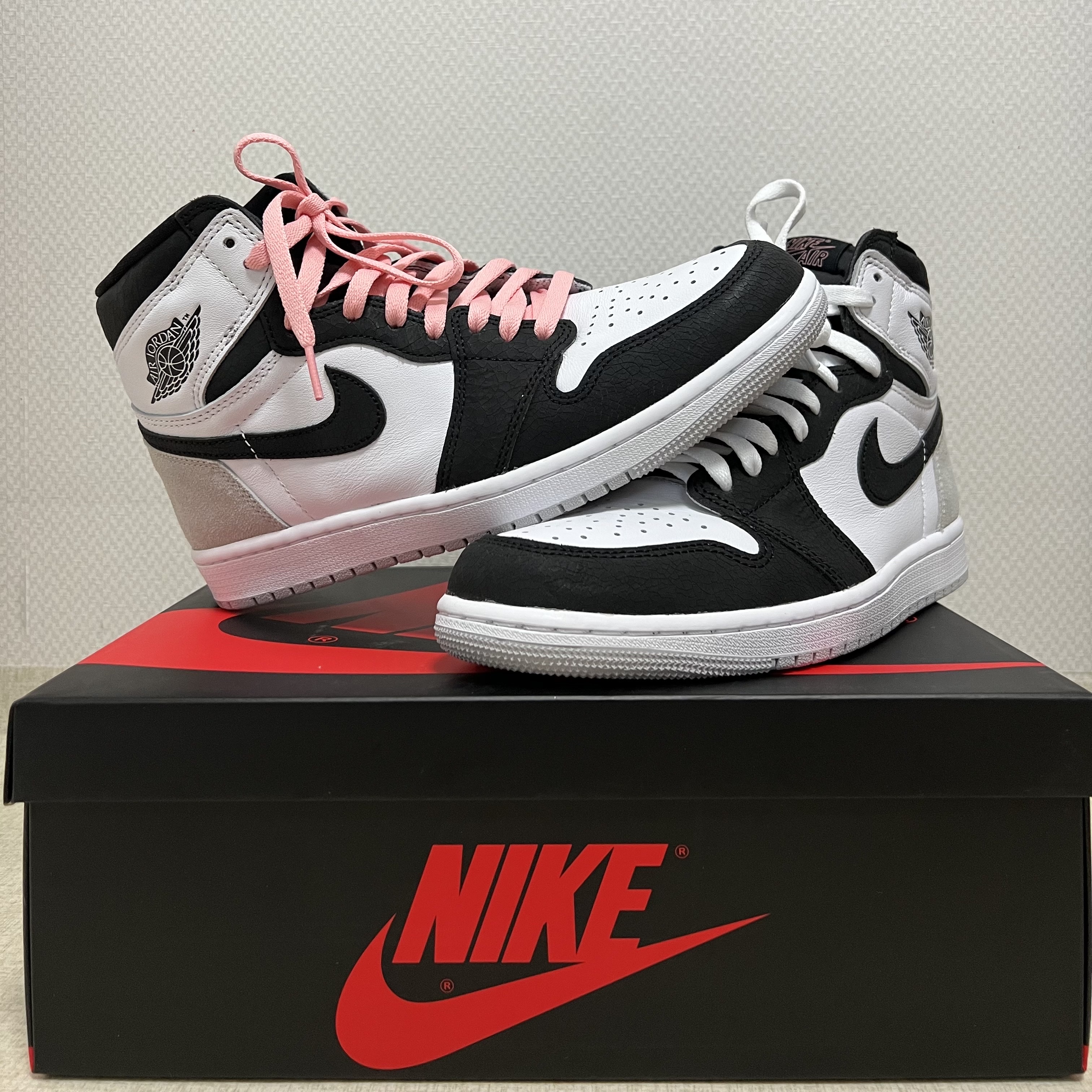 Jordan 1 Retro High OG Bleached Coral 착용 스타일 - 2