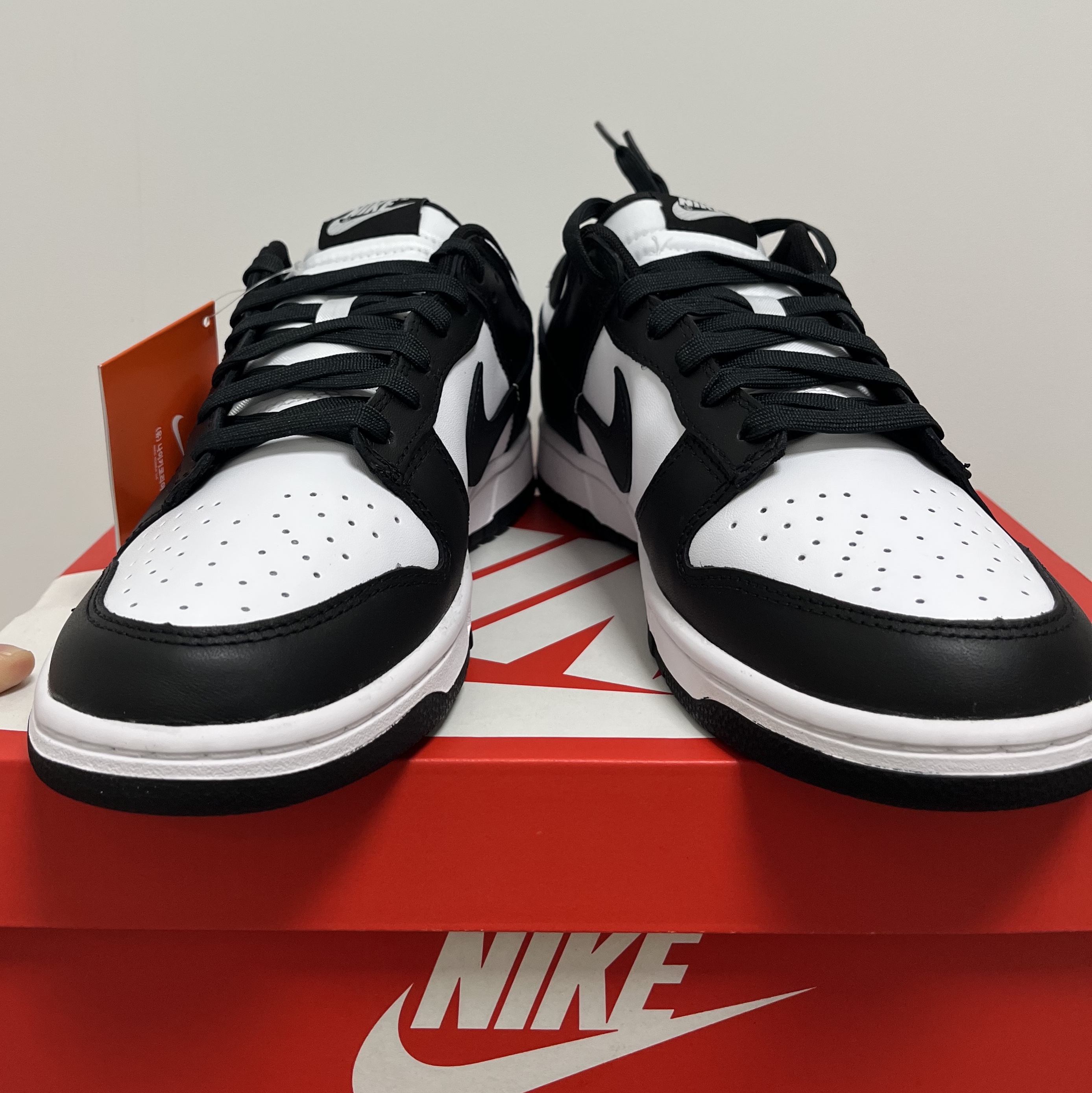 Nike Dunk Low Retro Black 착용 스타일 - 1