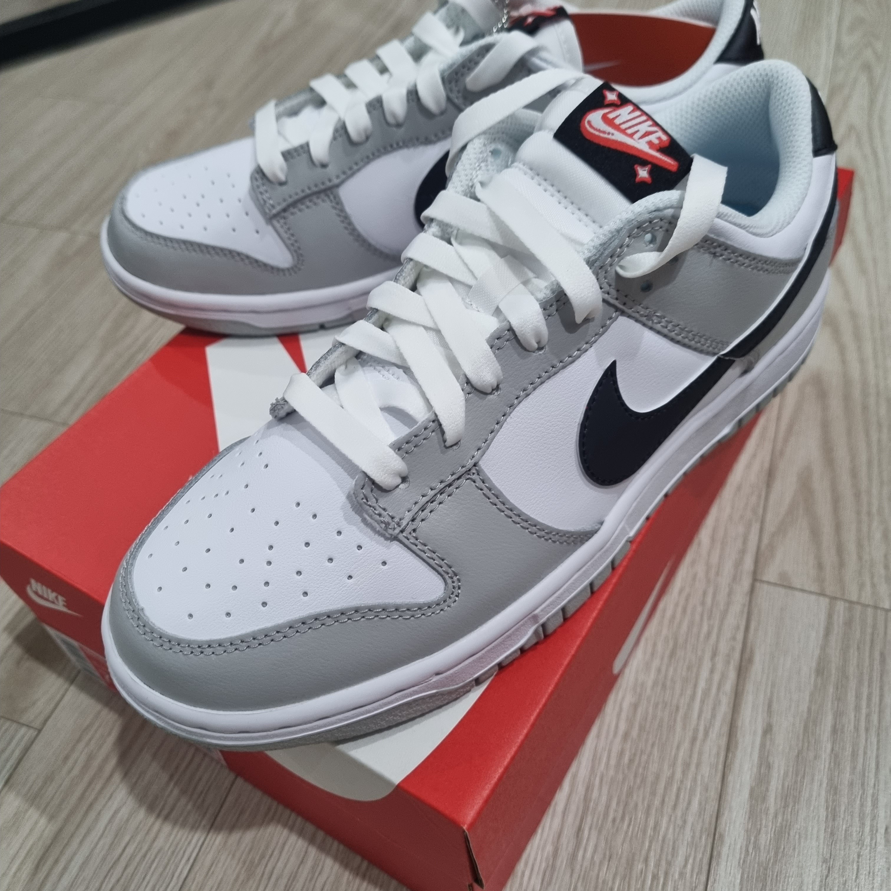 Nike Dunk Low Retro SE Jackpot Malachite, Nike Dunk Low Retro SE Jackpot Grey Fog 착용 스타일 - 2