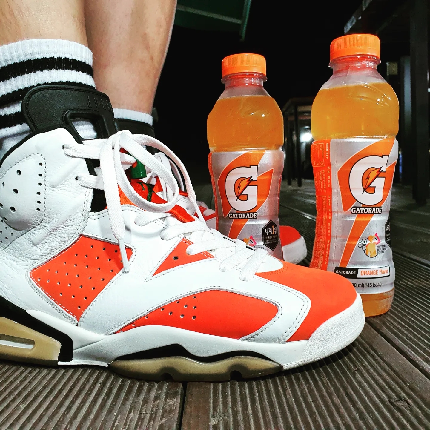 Jordan 6 Retro Gatorade Like Mike White 착용 스타일 - 1