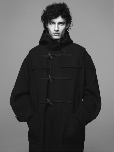 Uniqlo +J Wool OverSized Duffle Coat Navy 착용 스타일