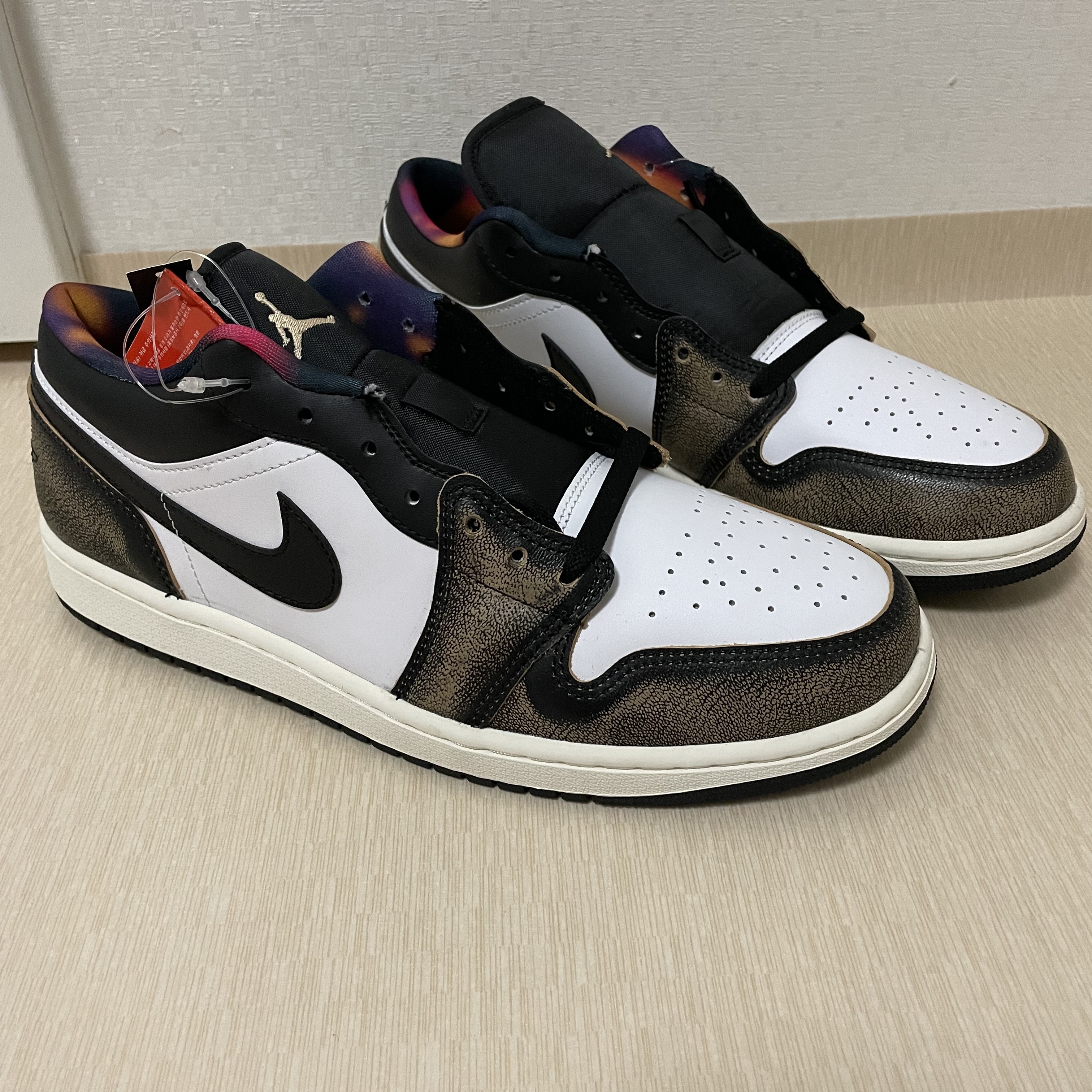 Jordan 1 Low SE Black White Onyx 착용 스타일 - 4