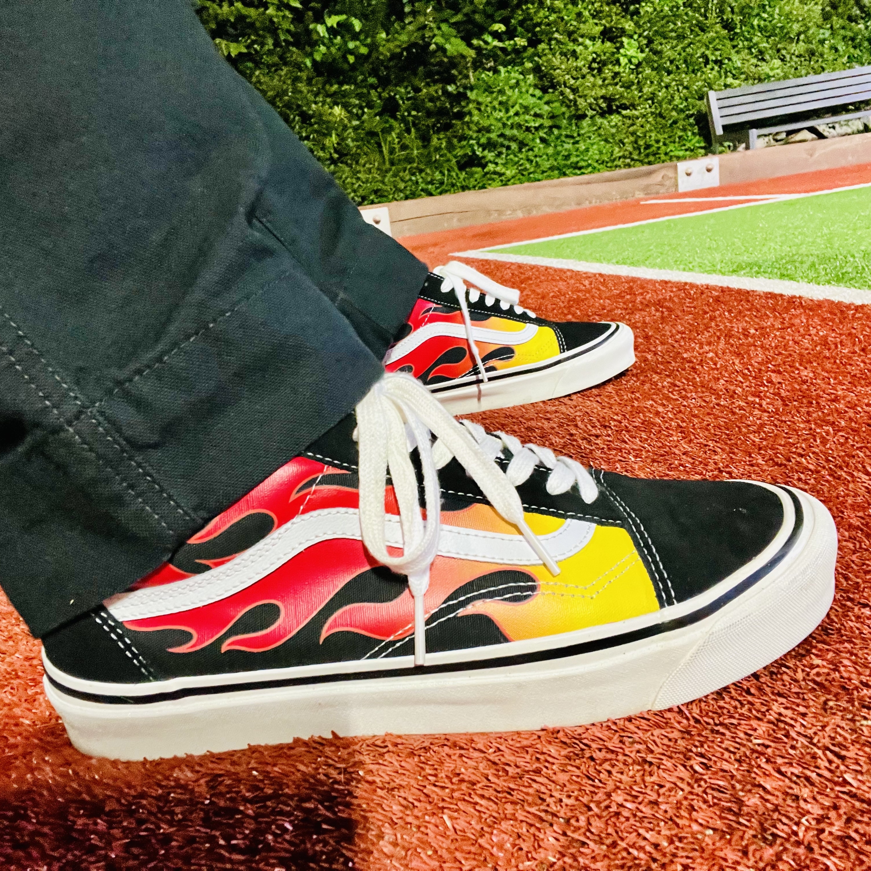 Vans Old Skool Flame Black 2017 착용 스타일 - 3