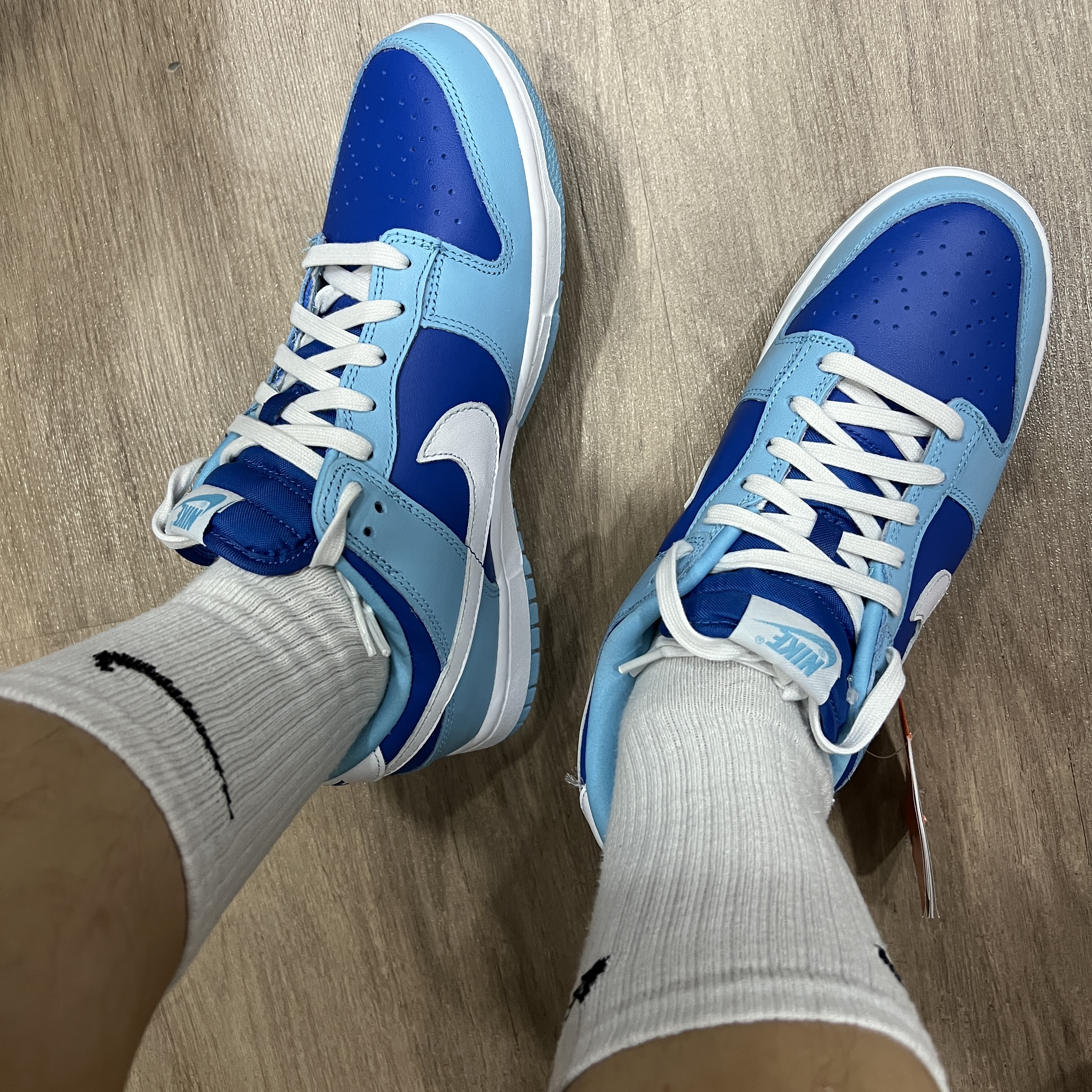 Nike Dunk Low Retro QS Argon 착용 스타일